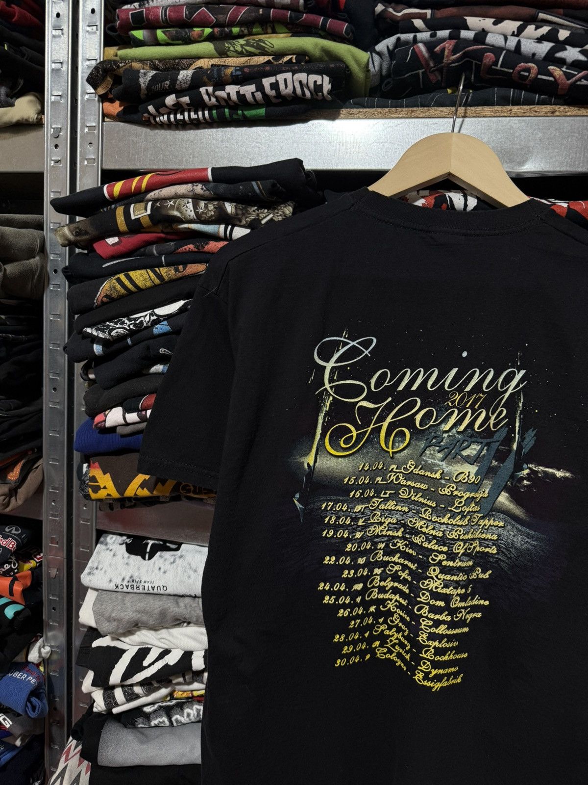 Band Tees Vintage Pain Coming Home 2017 Rock Band T-Shirt Y2K Hype Size US XL / EU 56 / 4 - 4 Thumbnail