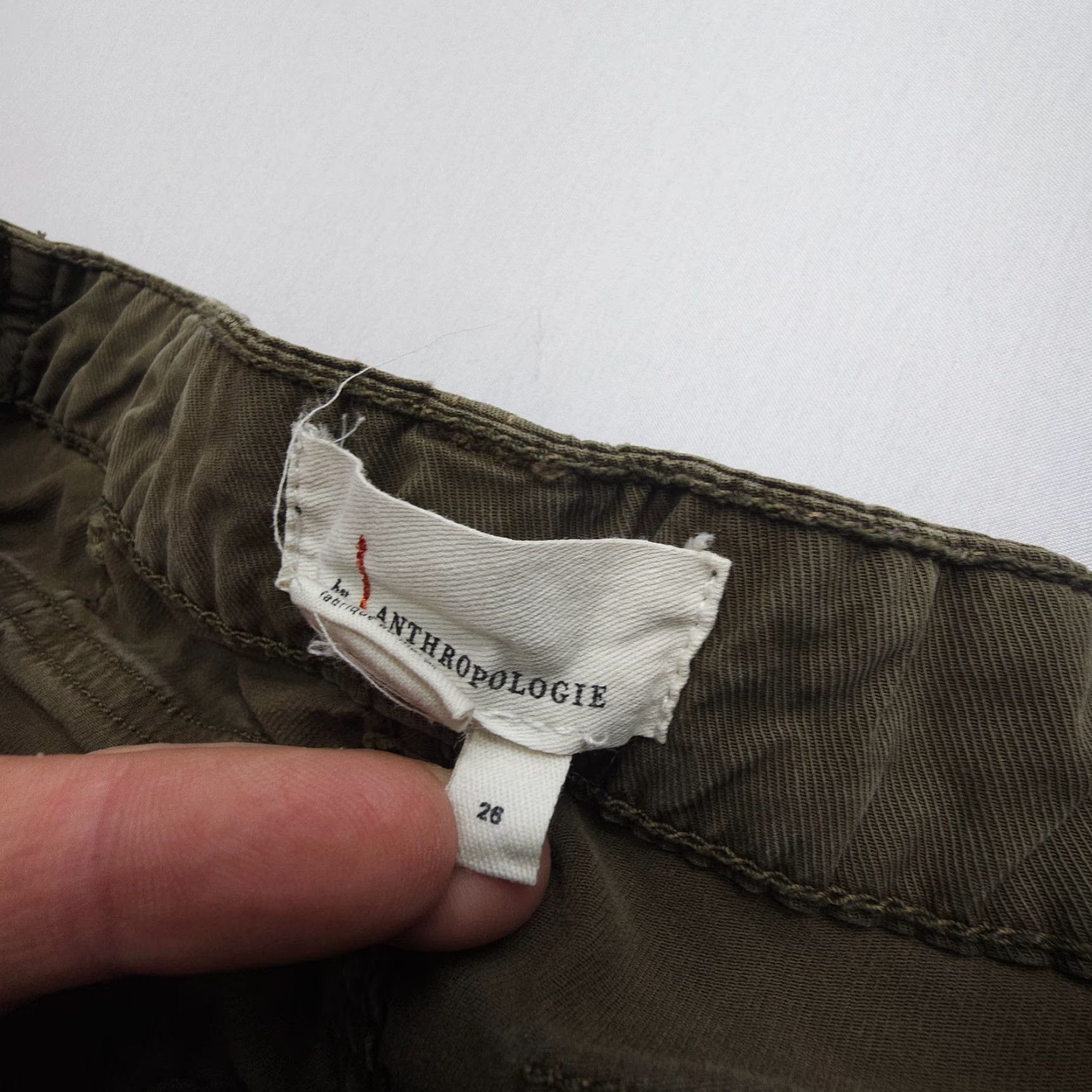 Anthropologie Anthropologie Cargo Jogger Pants Womens 26 Green Army Travel Stretch Regular Twill Front Button Baggy? Size 26" / US 2 / IT 38 - 3 Thumbnail