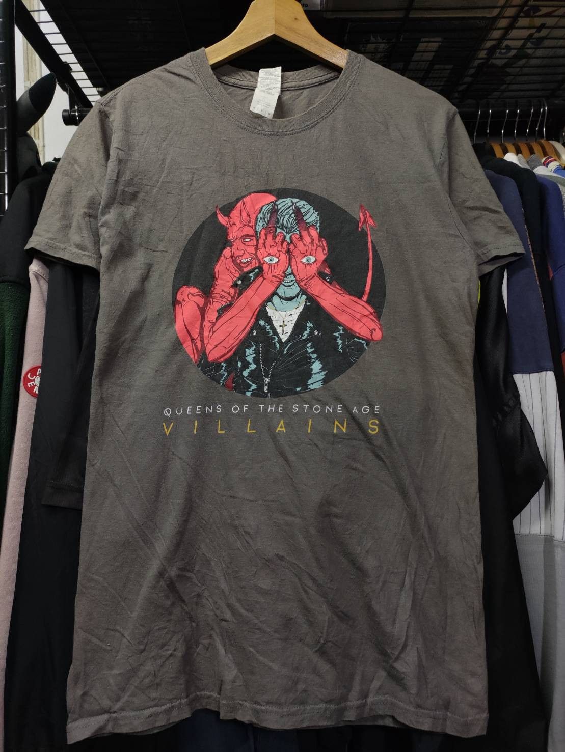 Band Tees Queens of the Stone Age " Villains " Album Promo T-Shirt Size US M / EU 48-50 / 2 - 2 Thumbnail