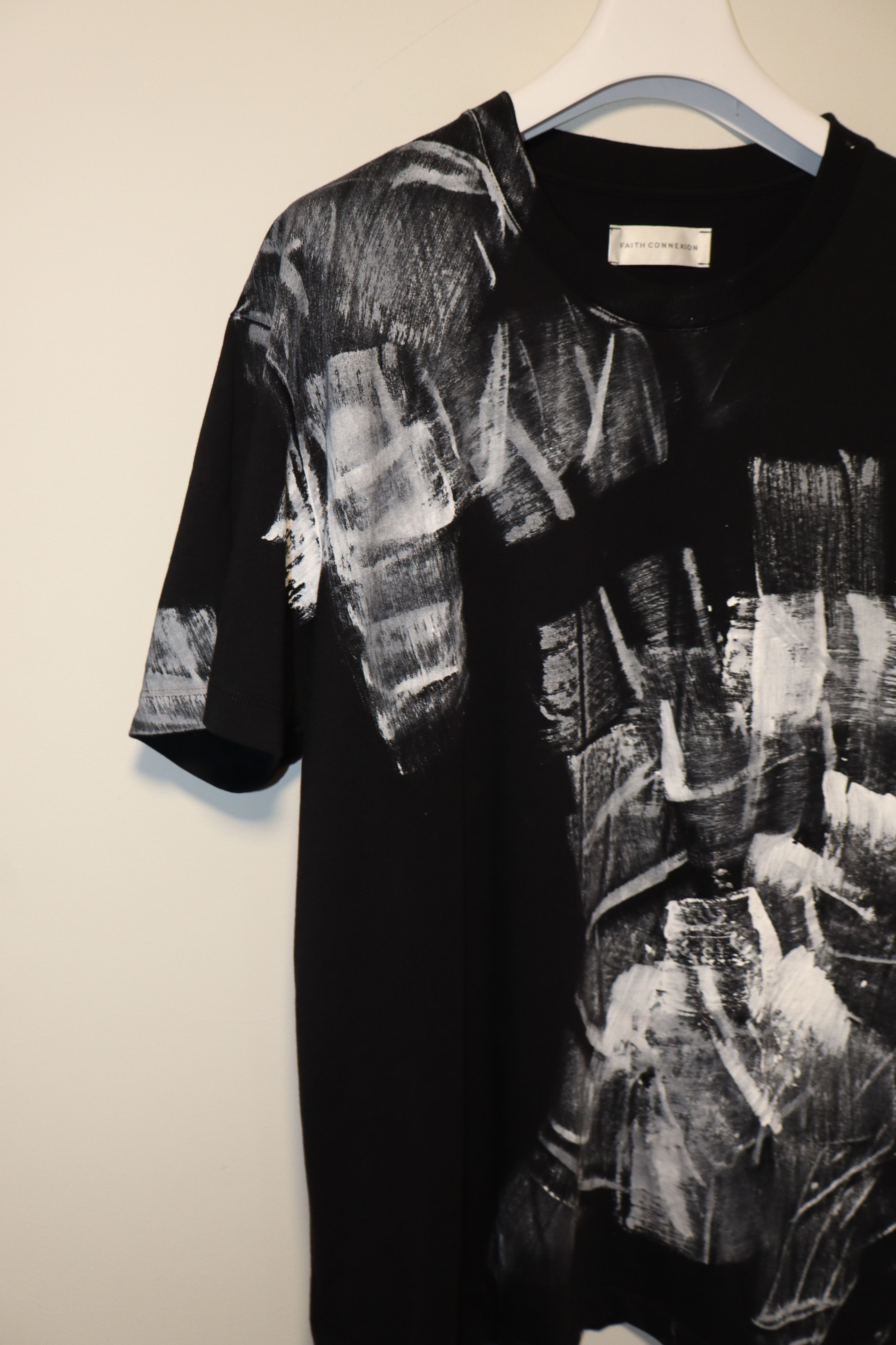 Faith Connexion Graffitti print t-shirt Size US M / EU 48-50 / 2 - 5 Thumbnail