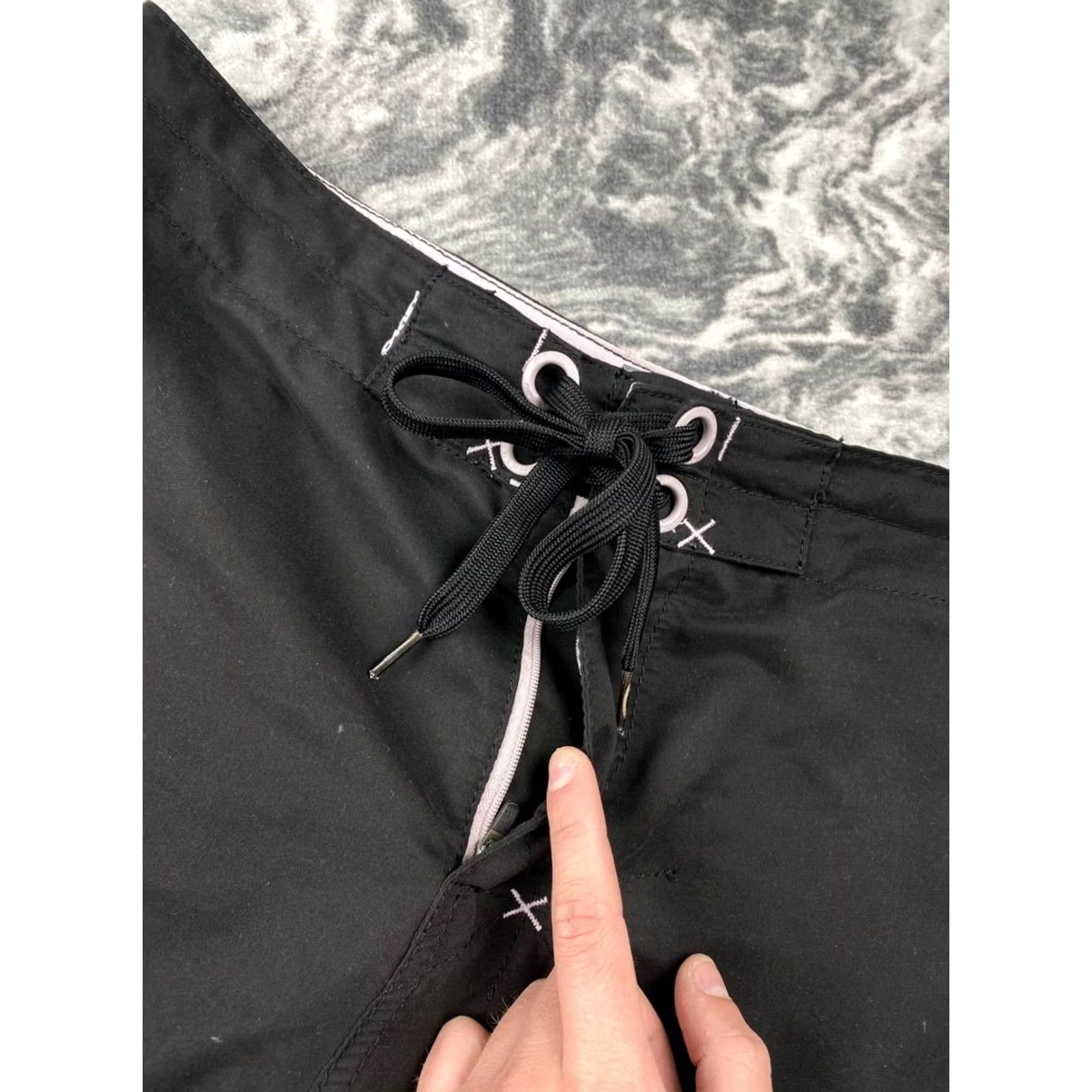 Oakley VINTAGE Oakley Shorts Men 90s Board Swim Surf Black 36 Size US 36 / EU 52 - 6 Thumbnail