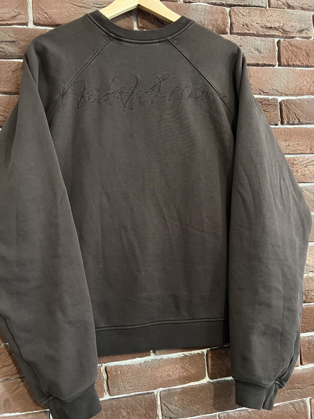Haider Ackermann Haider Ackermann Embroided Logo Cropped Boxy Crewneck L Brow Size US L / EU 52-54 / 3 - 13 Thumbnail