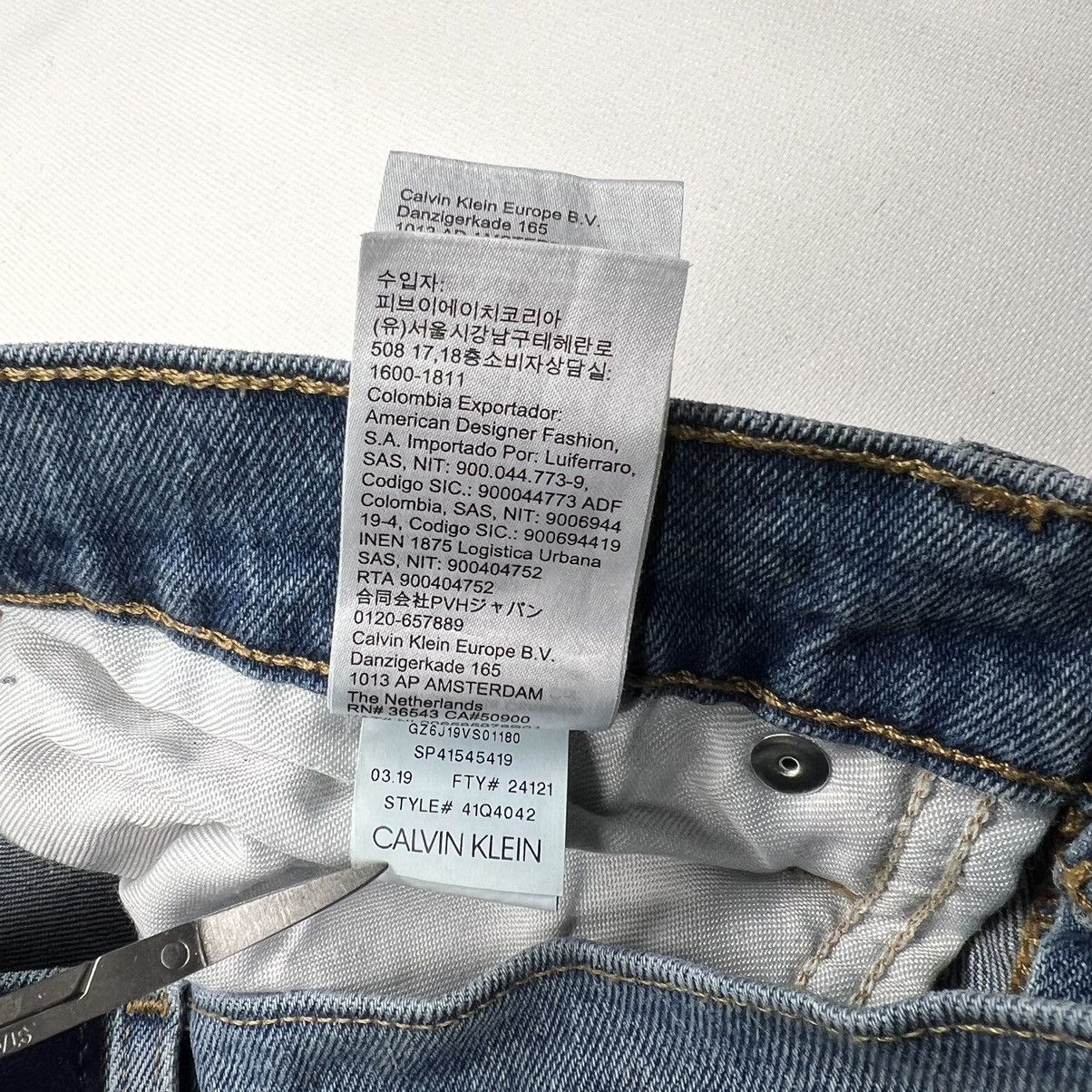 Calvin Klein Calvin Klein Jeans Blue Slim Fit Distressed Regular Denim Size US 30 / EU 46 - 13 Thumbnail