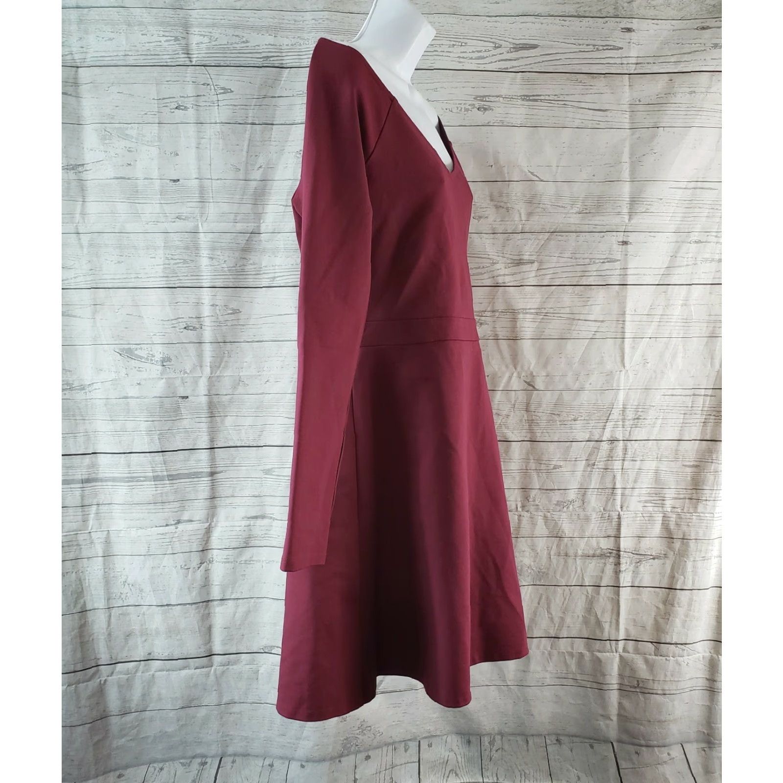 Vintage Sunday Best Sparrow Ponte Knit Dress Sz Large Red Long Sleeve V-Neck Pullover Fit & Flare Womens Size L / US 10 / IT 46 - 3 Thumbnail