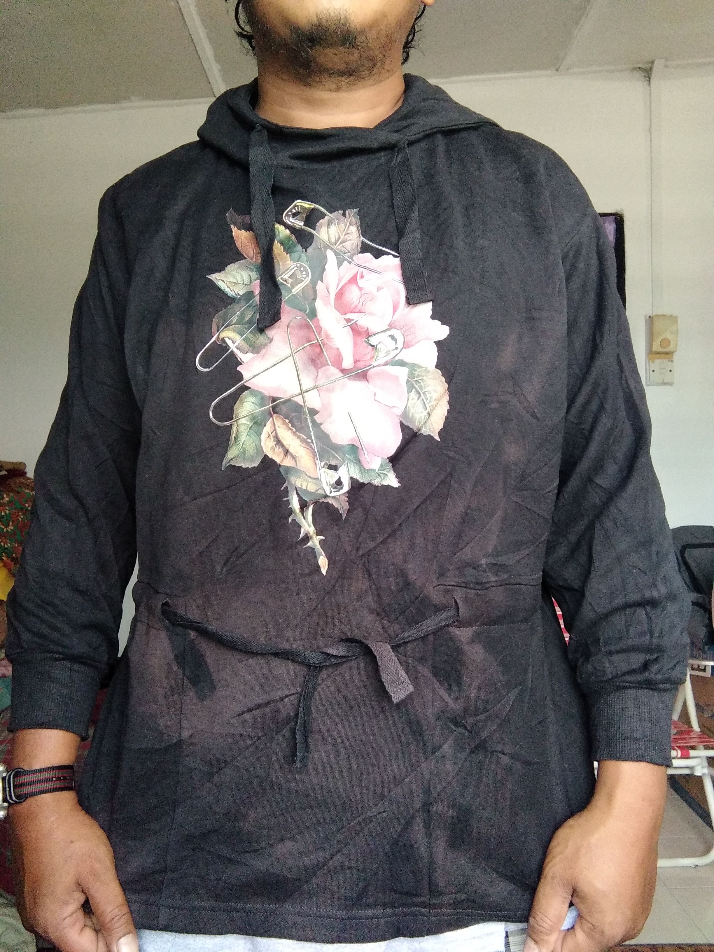 Japanese Brand × Jun Takahashi × Undercover Undercover x Gu Flower Sweatshirt Hoodie Designer Size US M / EU 48-50 / 2 - 1 Thumbnail