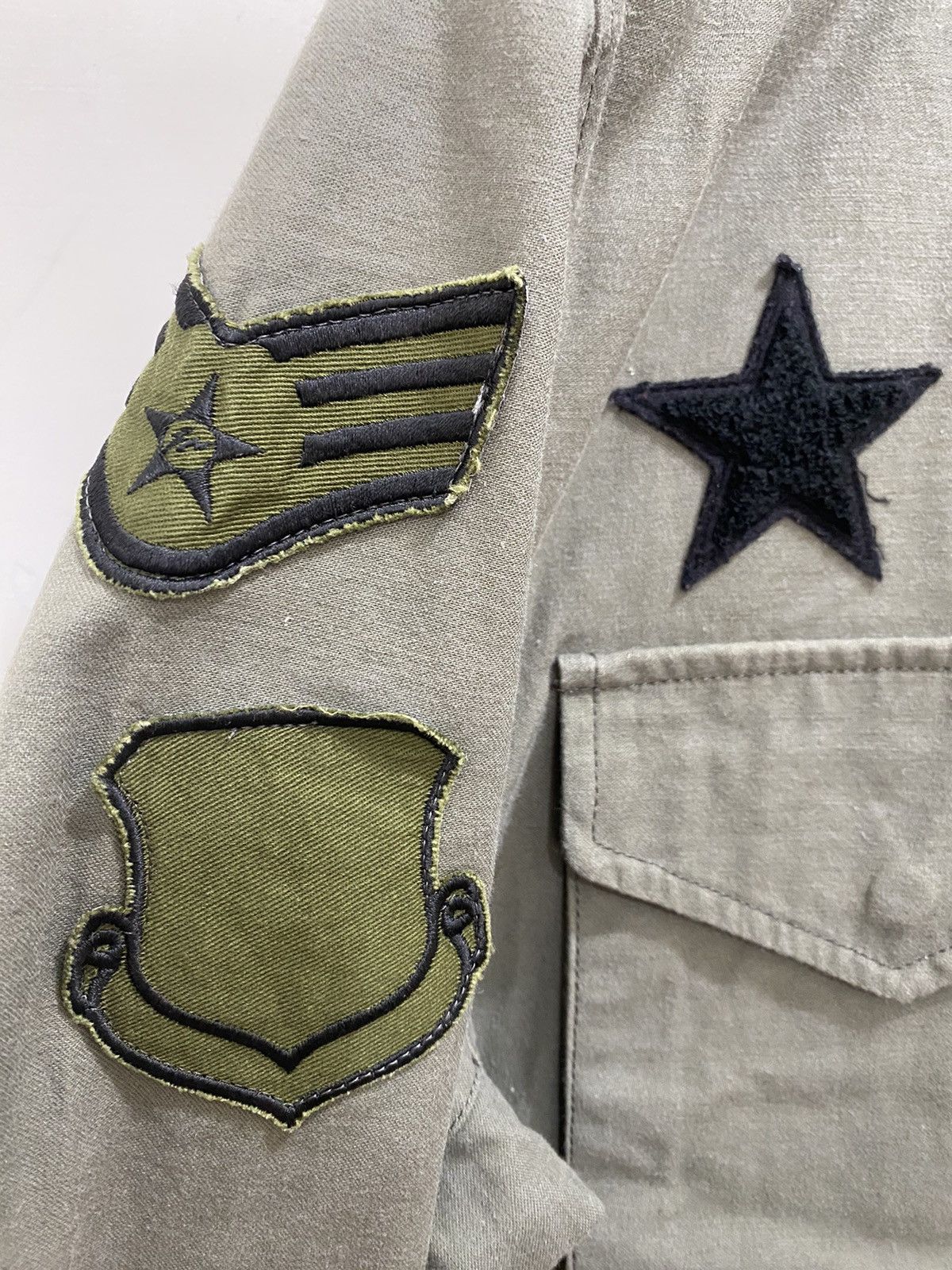 uniform experiment Rare Uniform Experiment M-51 Multi Wappen Parka, L used Size US L / EU 52-54 / 3 - 4 Thumbnail
