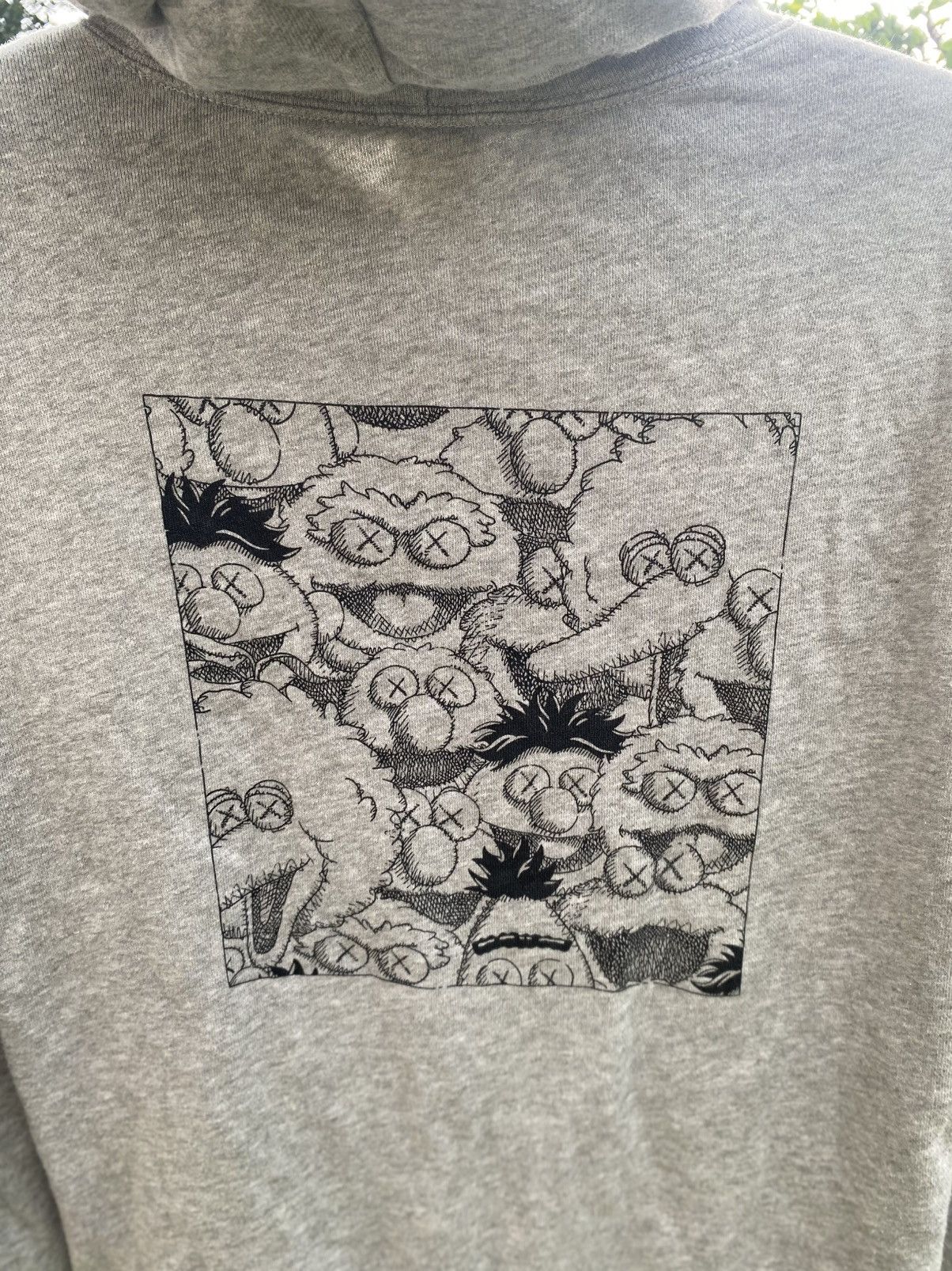 Japanese Brand UT X Kaws Sesame Street Hoodie Size US M / EU 48-50 / 2 - 3 Thumbnail