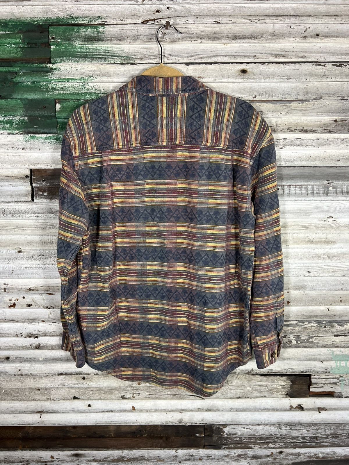 Vintage Vintage Aztec Print Northwest Territory shirt Size US M / EU 48-50 / 2 - 2 Thumbnail