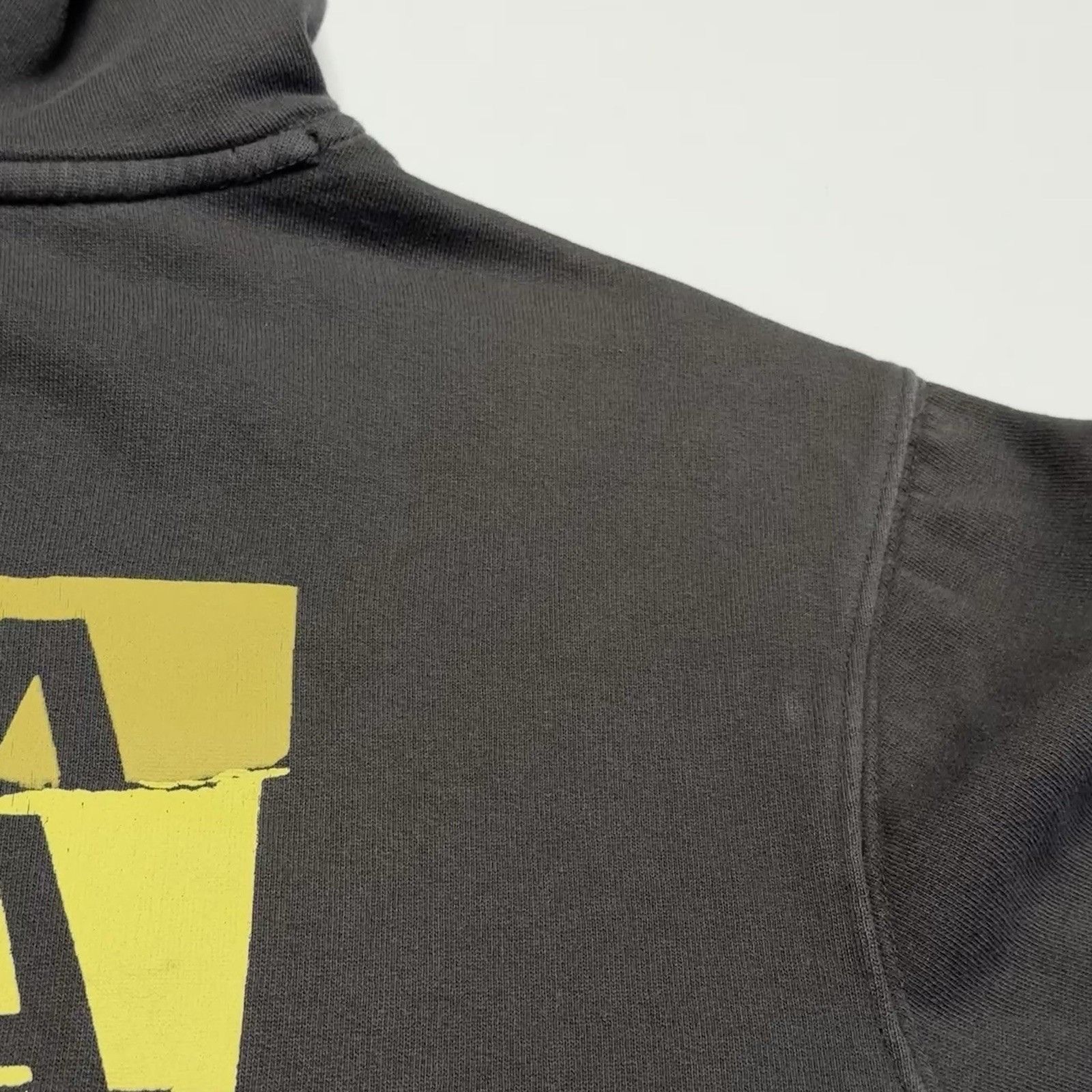 RVCA RVCA Hoodie Sweatshirt Mens Medium Faded Black Surf Skate Size US M / EU 48-50 / 2 - 9 Thumbnail