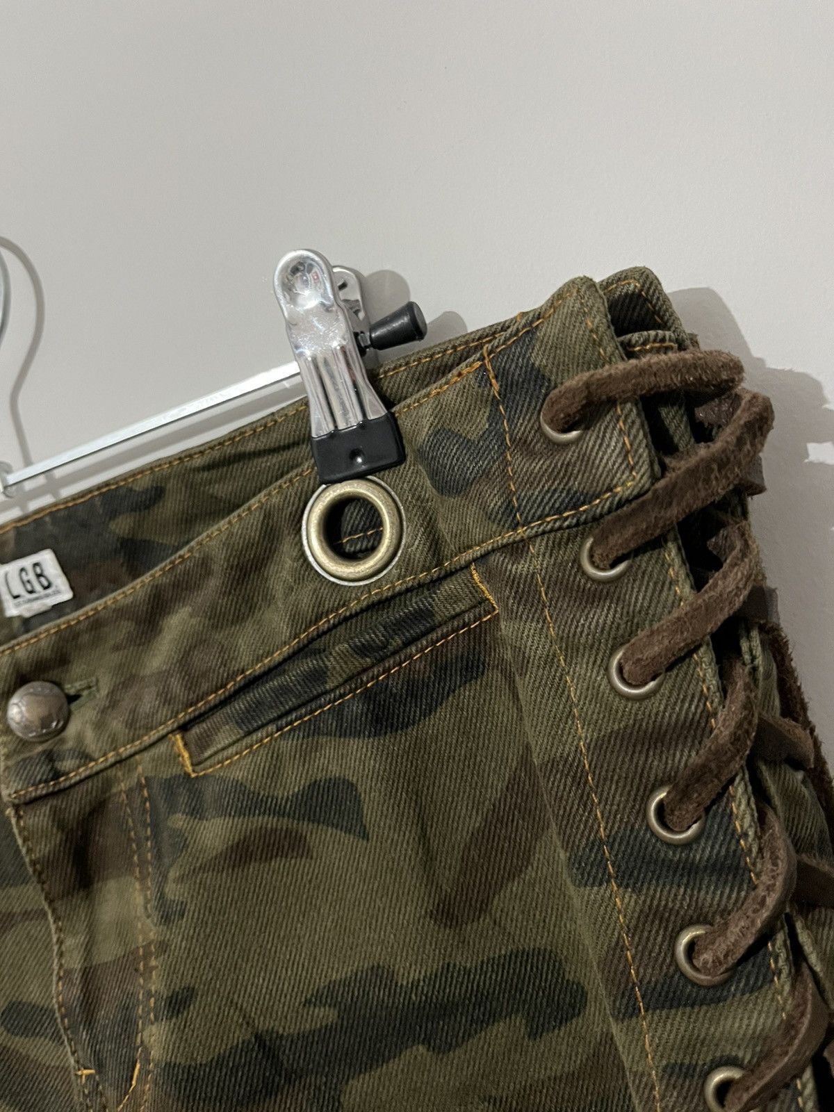 Le Grande Bleu (L.G.B.) LGB camo bell bottom jeans. ID:Rico/como Size US 28 / EU 44 - 4 Thumbnail