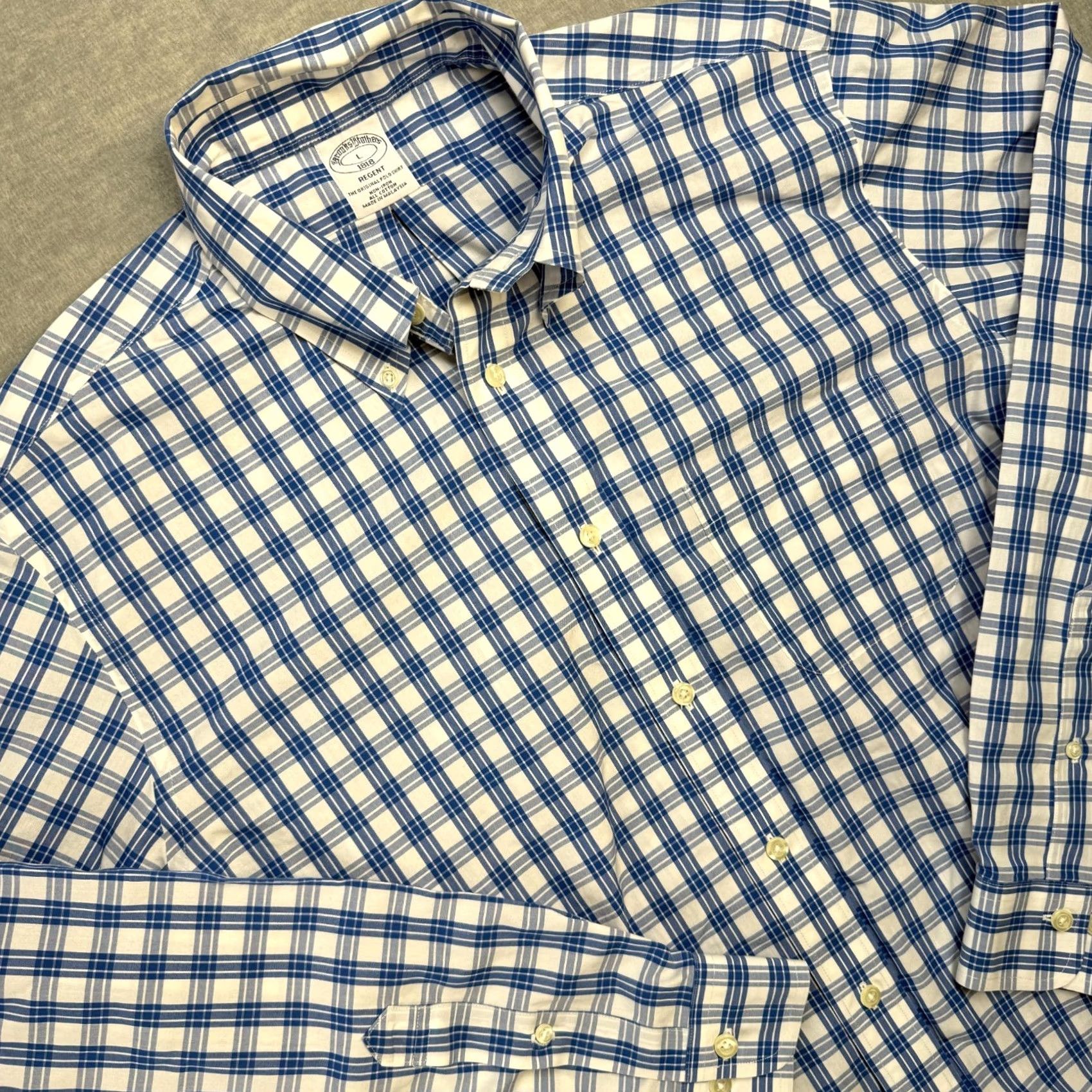 Brooks Brothers Brooks Brothers Shirt Mens Large Blue White Plaid Regent Fit Non Iron Cotton Button-Up Navy Blue Plaid Size US L / EU 52-54 / 3 - 2 Thumbnail