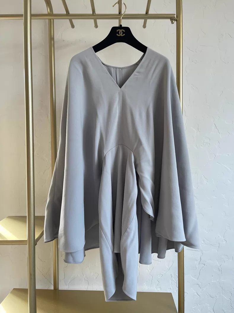Valentino Valentino Grey cape dress Size XXS / US 00 / IT 34 - 1 Thumbnail