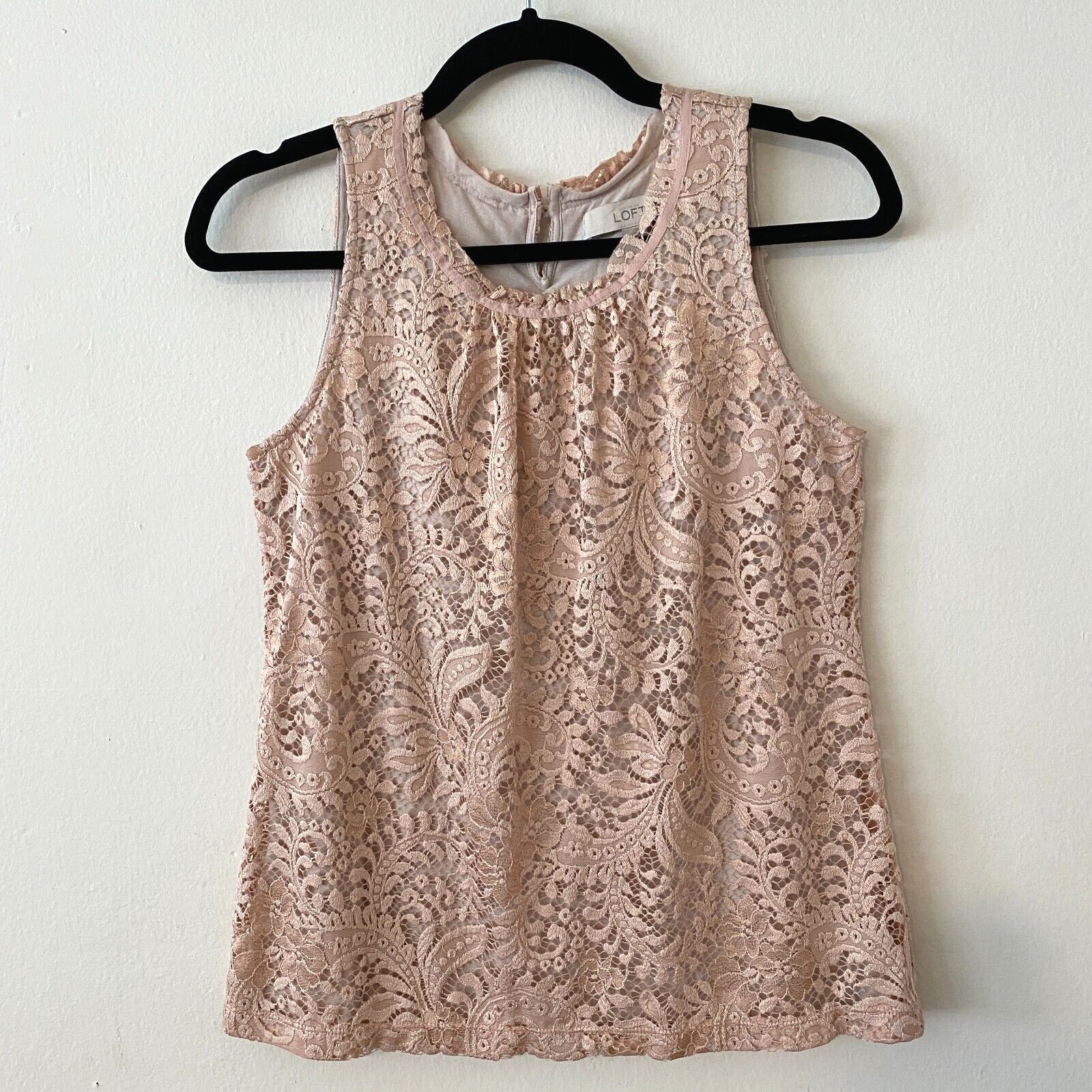 Other LOFT Rose Floral Lace Lined Sleeveless Blouse Key Hole XSP Size XS / US 0-2 / IT 36-38 - 1 Thumbnail