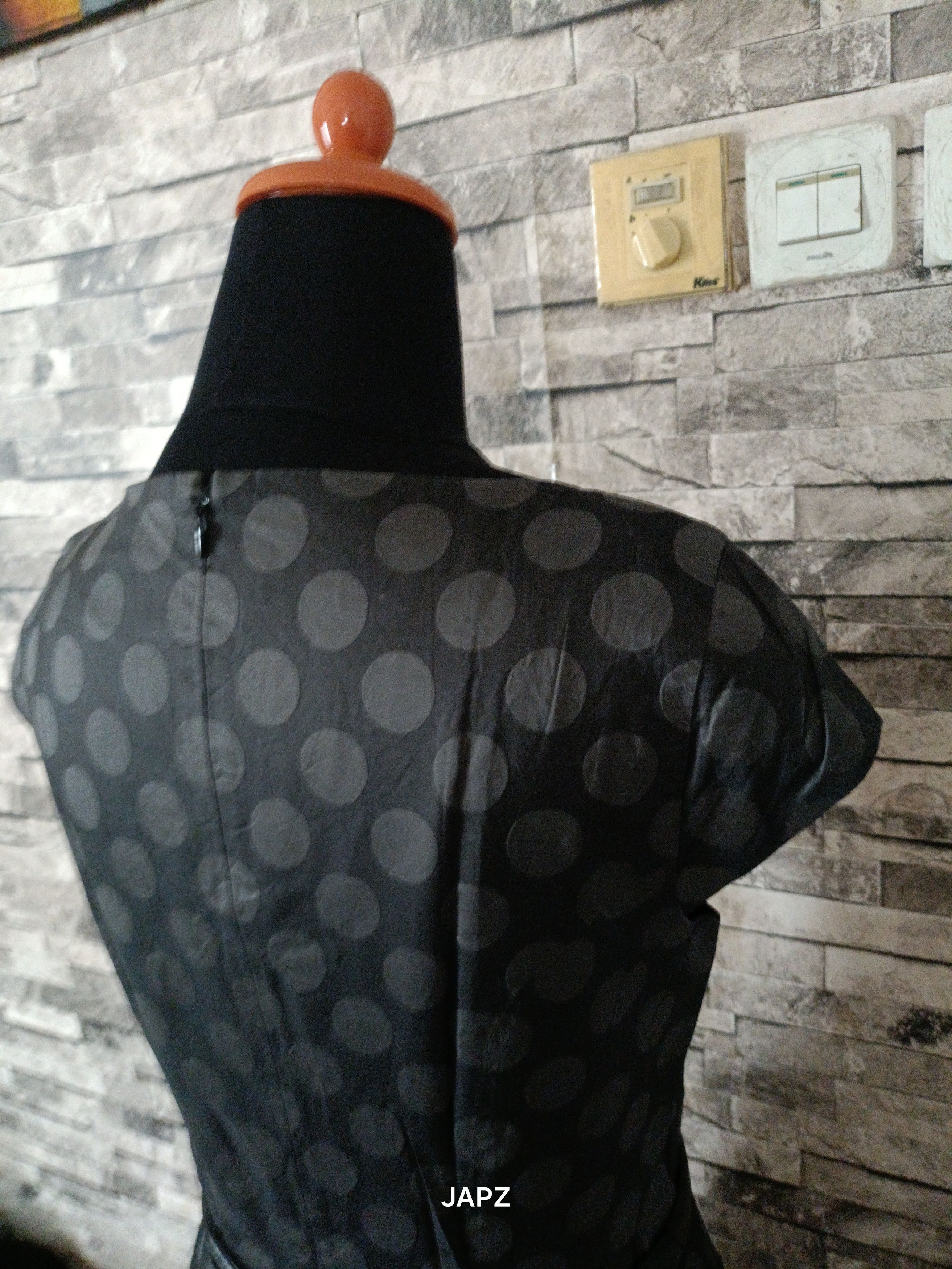 Japanese Brand Ined polkadot pleated midi dress Size L / US 10 / IT 46 - 5 Thumbnail