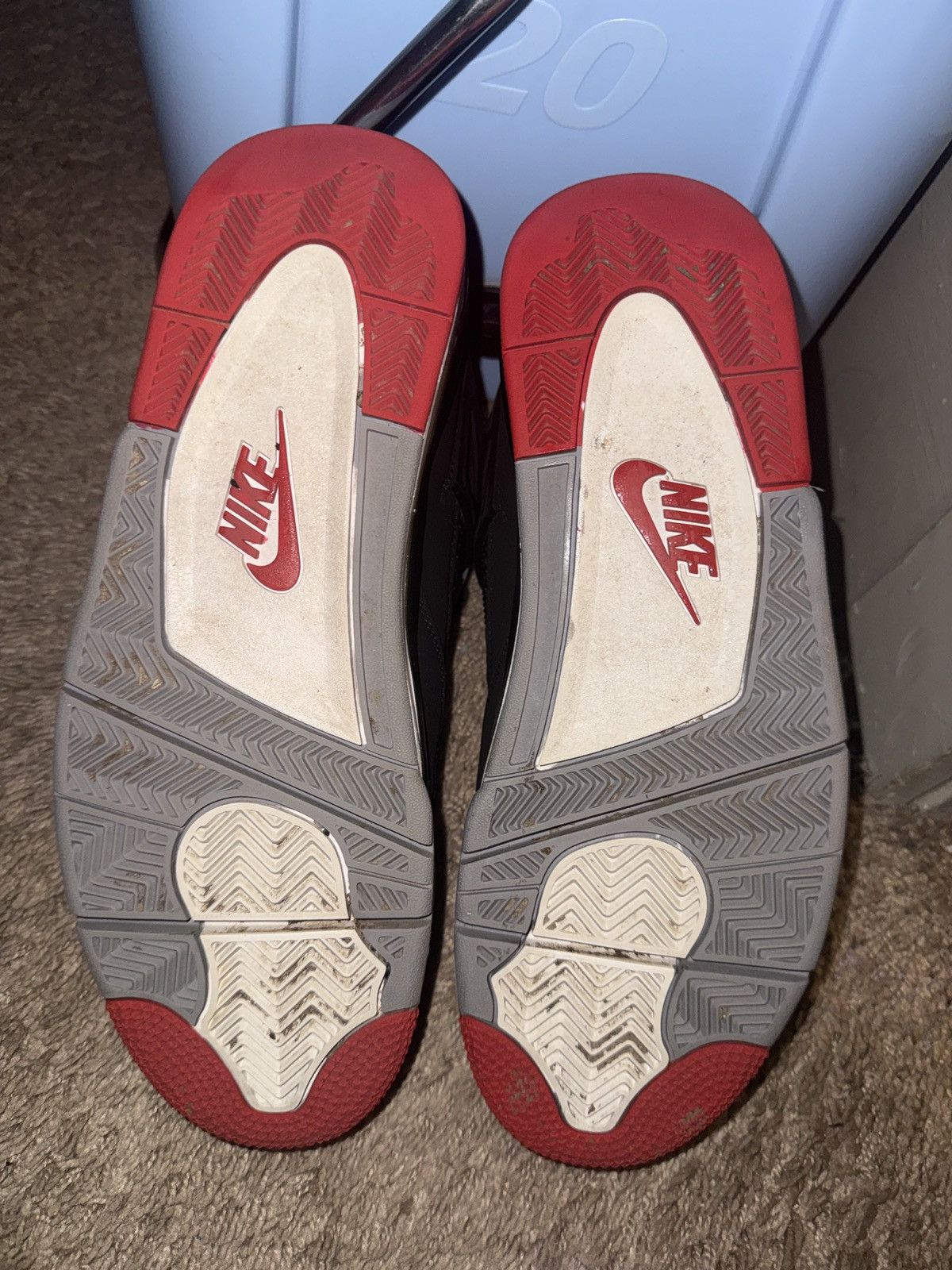 Nike 2019 Bred Jordan 4’s Barely worn Size US 11 / EU 44 - 5 Thumbnail