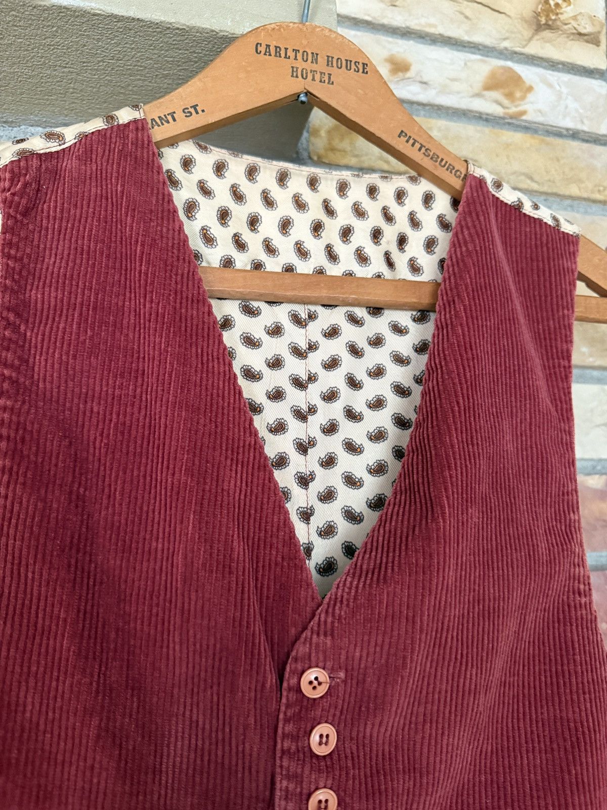 Vintage Vintage 70s Corduroy Paisley Button Up Vest Size US S / EU 44-46 / 1 - 4 Thumbnail