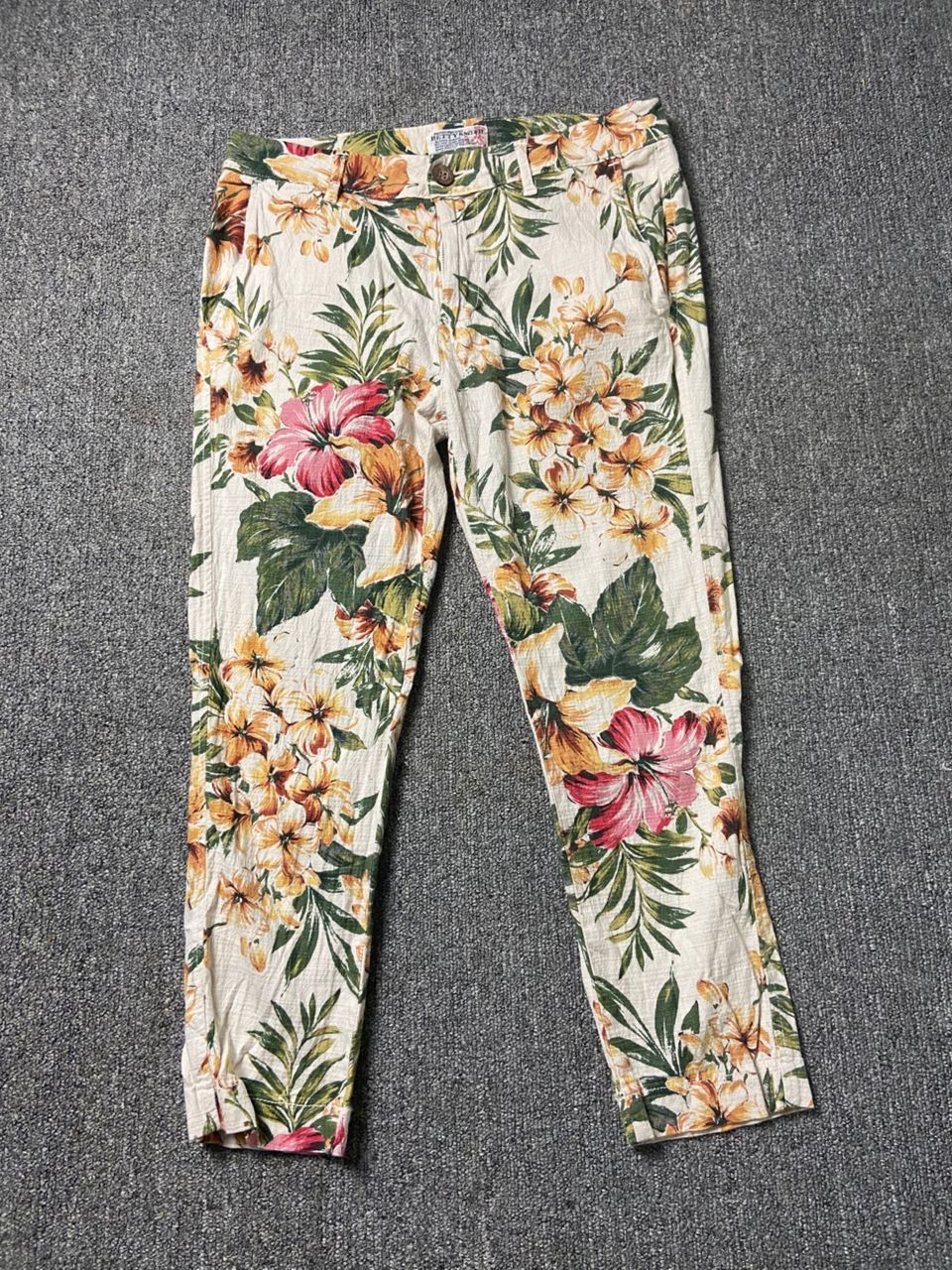 Japanese Brand Betty Smith Japanese Brand Floral Pants (187) Size 30" / US 8 / IT 44 - 1 Thumbnail