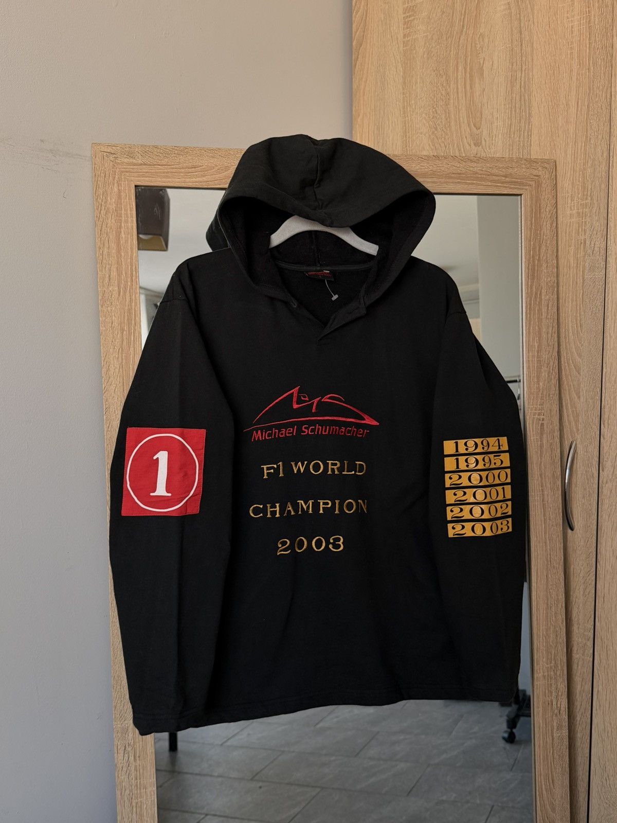 Ferrari Michael Schumacher F1 World Champion 2003 Hoodie ferrari Size US L / EU 52-54 / 3 - 8 Thumbnail