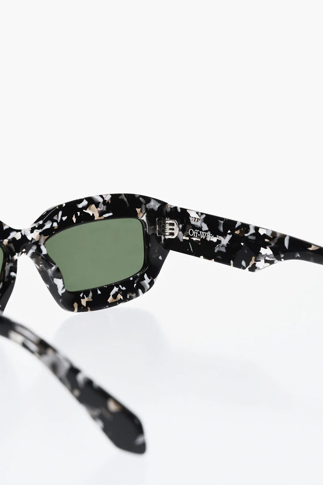 Off-White og1mm0426 Size: OS / Oval Sunglasses in White & Black Size ONE SIZE - 3 Thumbnail