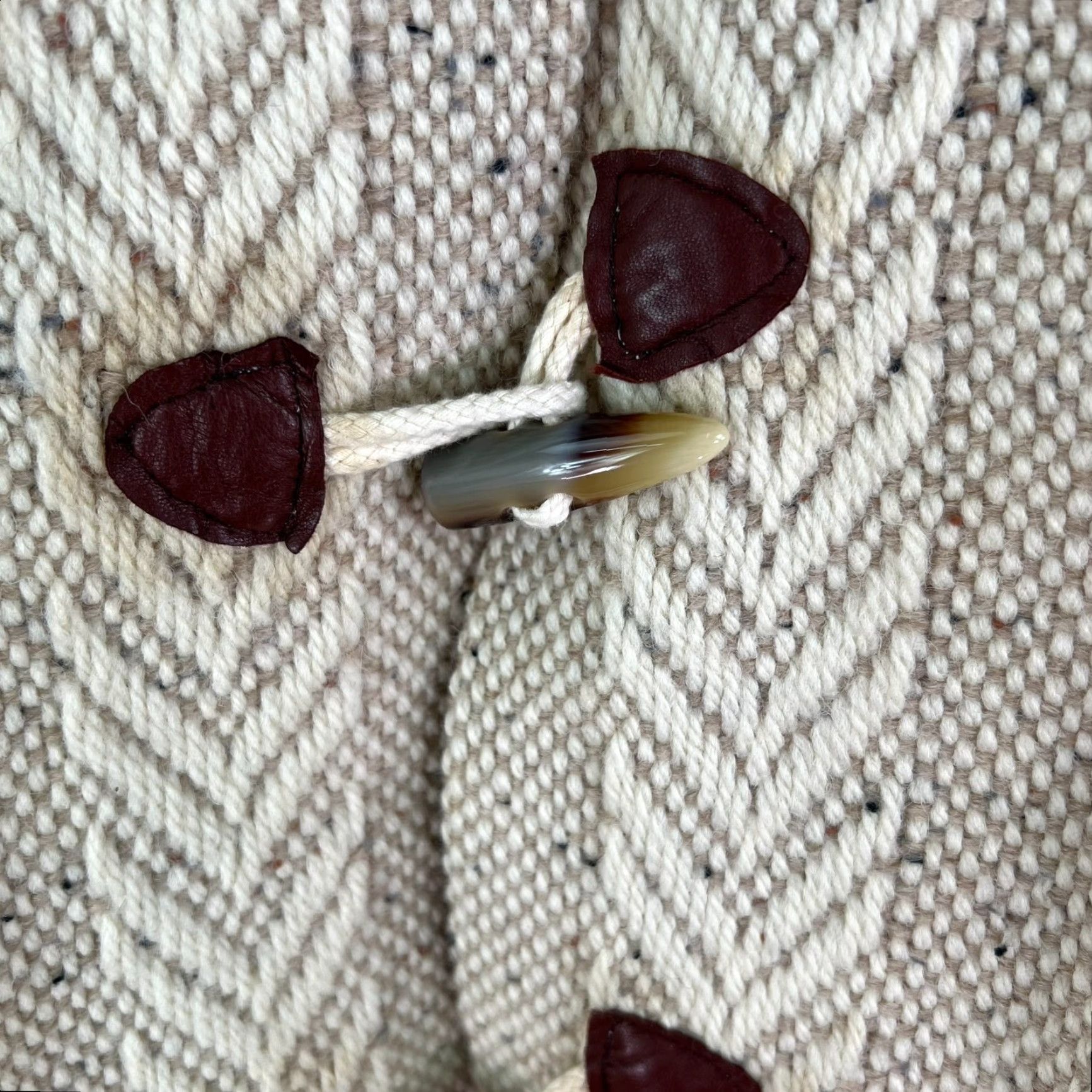 Vintage Weavers Irish Wool Hooded Jacket Womens Size L Ivory Geometric Classic Fall Winter Size L / US 10 / IT 46 - 4 Thumbnail