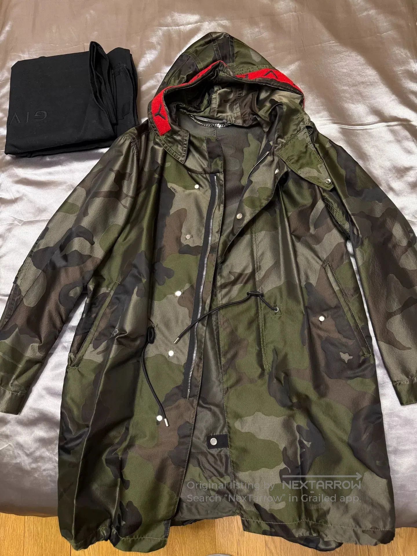 Givenchy givenchy camouflage rain jacket for men. Size US L / EU 52-54 / 3 - 1 Thumbnail