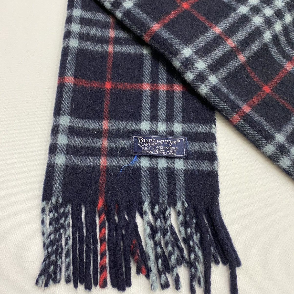 Burberry BURBERRYS SCARF MUFFLER BUR022 Size ONE SIZE - 5 Thumbnail