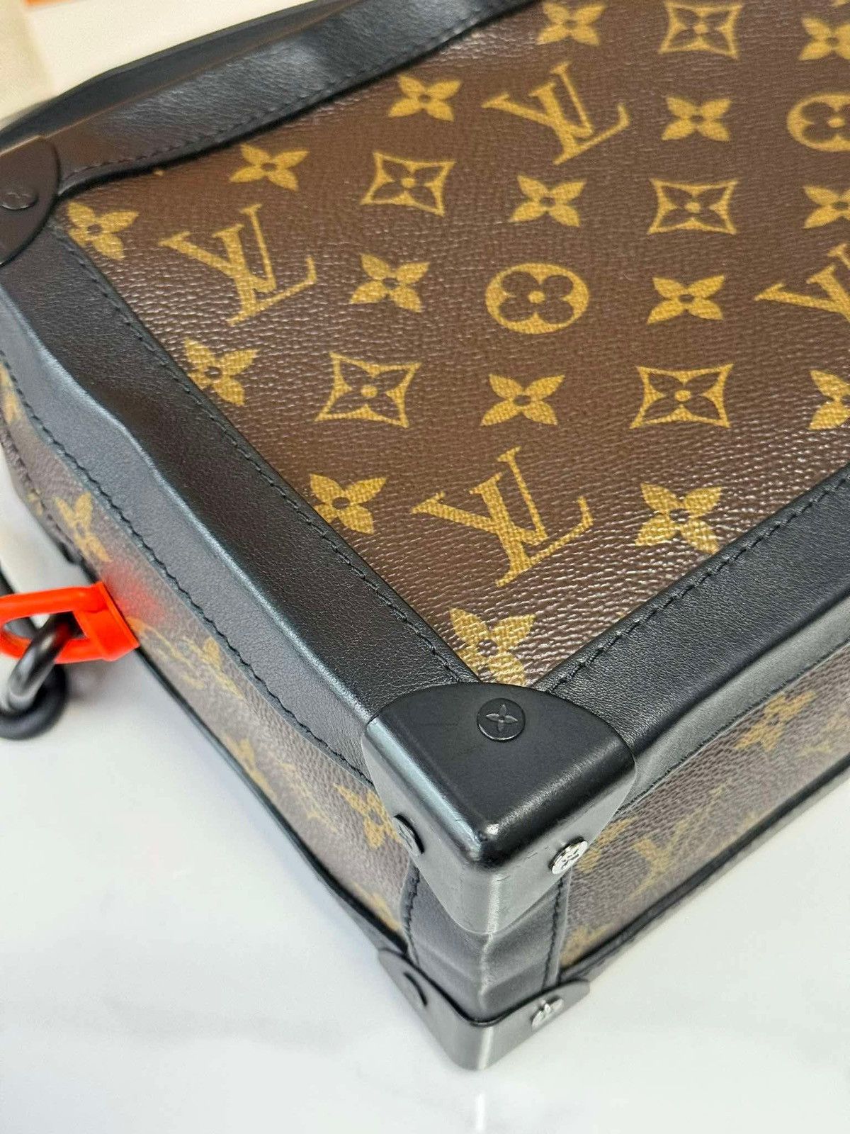 Louis Vuitton Louis Vuitton Soft Trunk Size ONE SIZE - 17 Thumbnail
