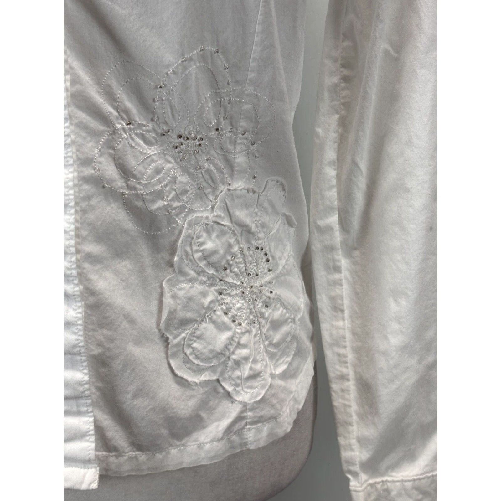 Vintage Kuhl Womens Small White Cotton Long Sleeve Button Up Flower Appliqué Shirt Size S / US 4 / IT 40 - 6 Thumbnail