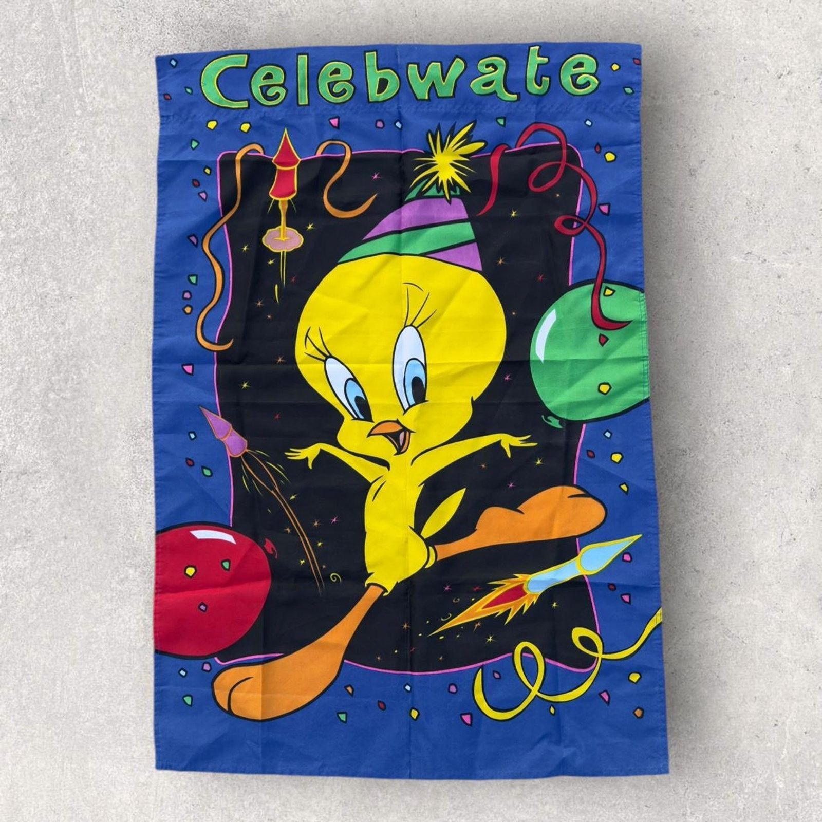 Vintage Vintage 1999 looney tunes tweety Size ONE SIZE - 6 Thumbnail
