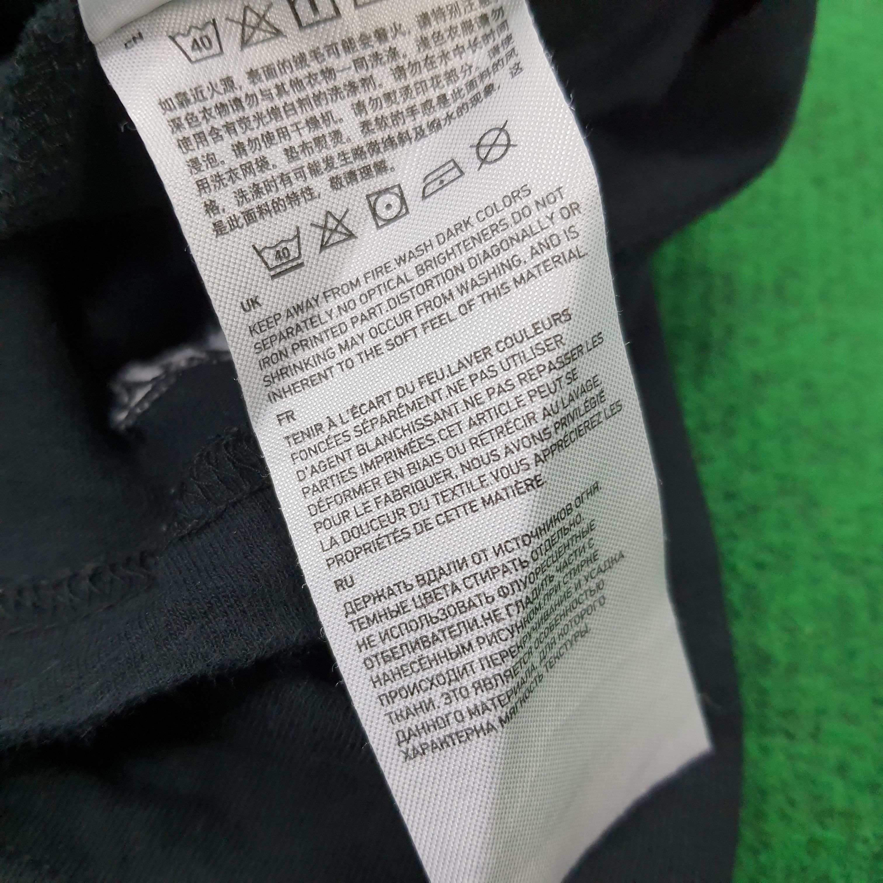 Japanese Brand × Undercover Vintage UU Uniqlo Undercover 3 Quater Sleeve T-shirt Size US M / EU 48-50 / 2 - 7 Thumbnail
