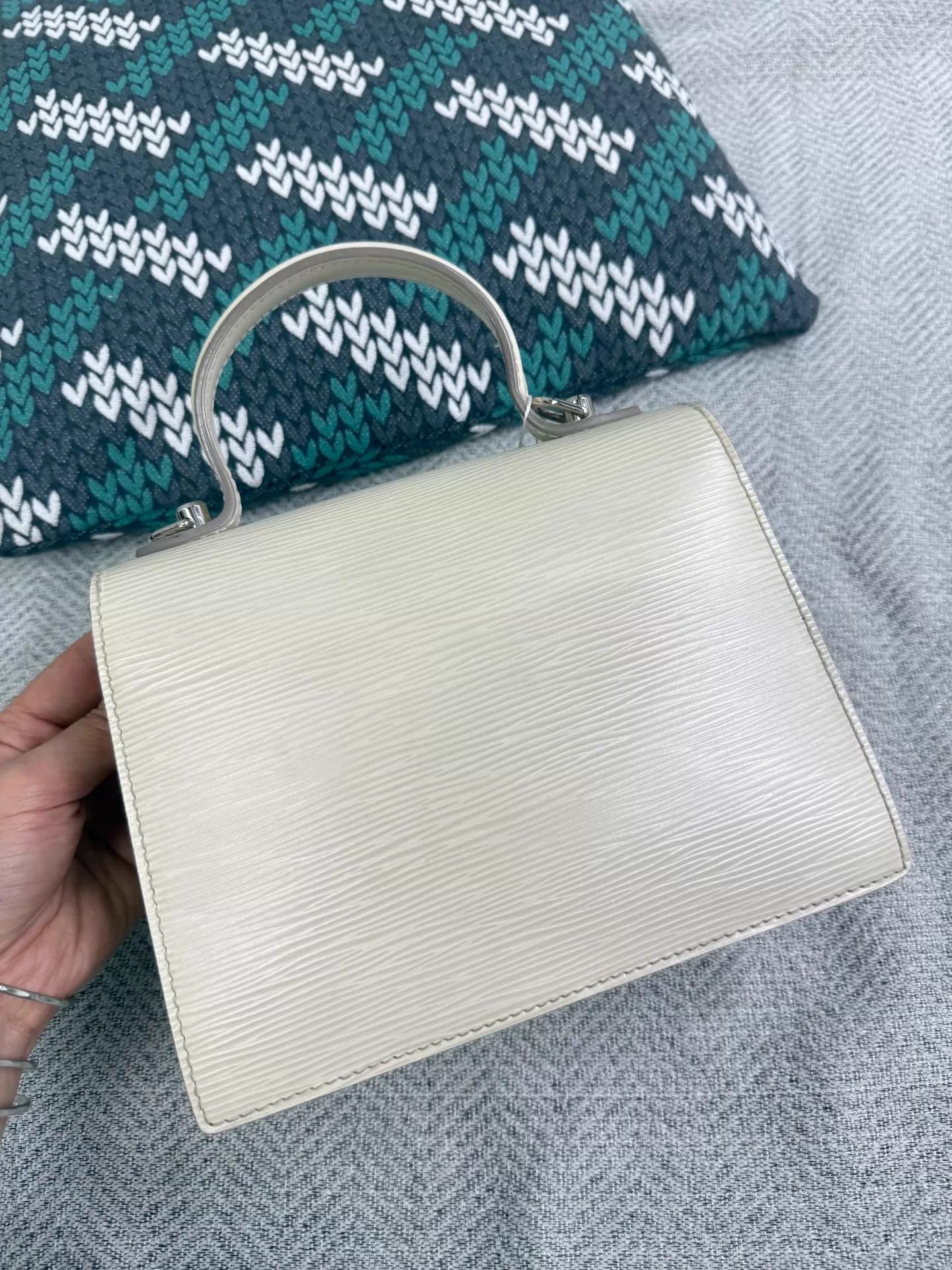 Louis Vuitton LV Kelly white water ripples handbag strap missing Size ONE SIZE - 2 Thumbnail