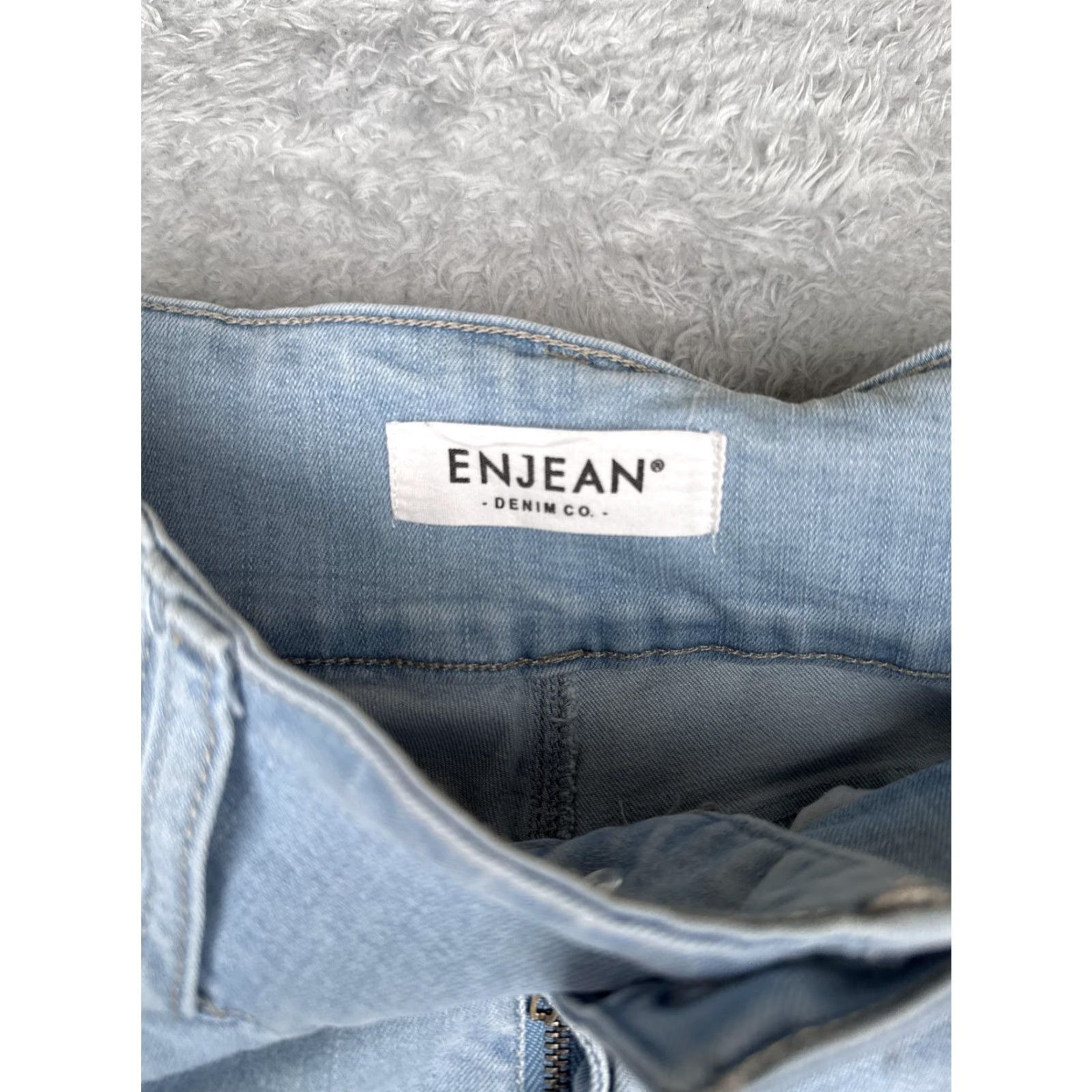 Vintage VINTAGE Enjean Jeans Womens Skinny Jeans Light Wash High Rise 7 26in Inseam Blue Denim Stretch 5-Pocket Button Zip 90s Southwestern Womens Size 28" / US 6 / IT 42 - 6 Thumbnail