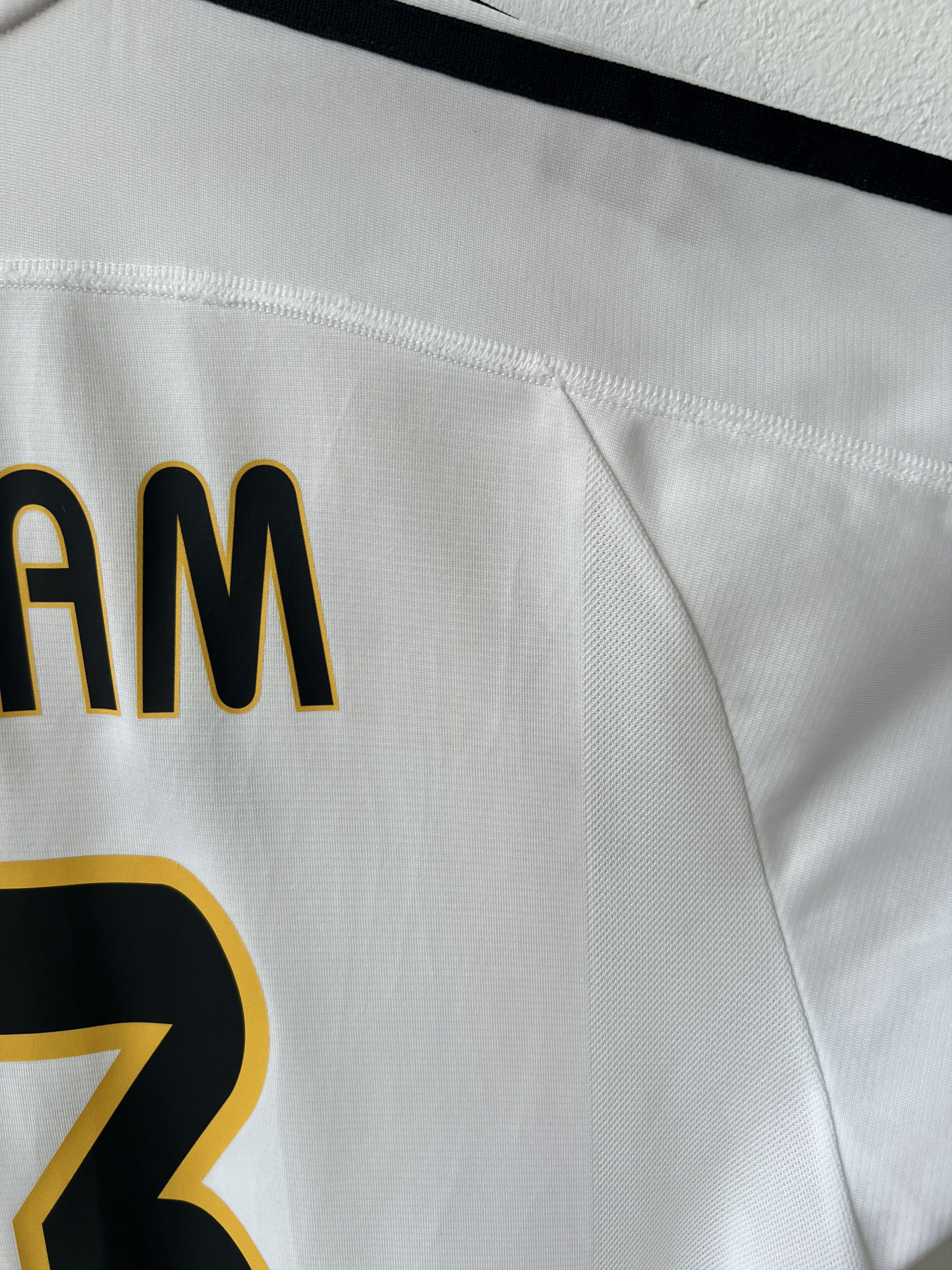 Adidas (XL) Real Madrid 2003-04 Home Kit Beckham #23 Size US XL / EU 56 / 4 - 8 Thumbnail