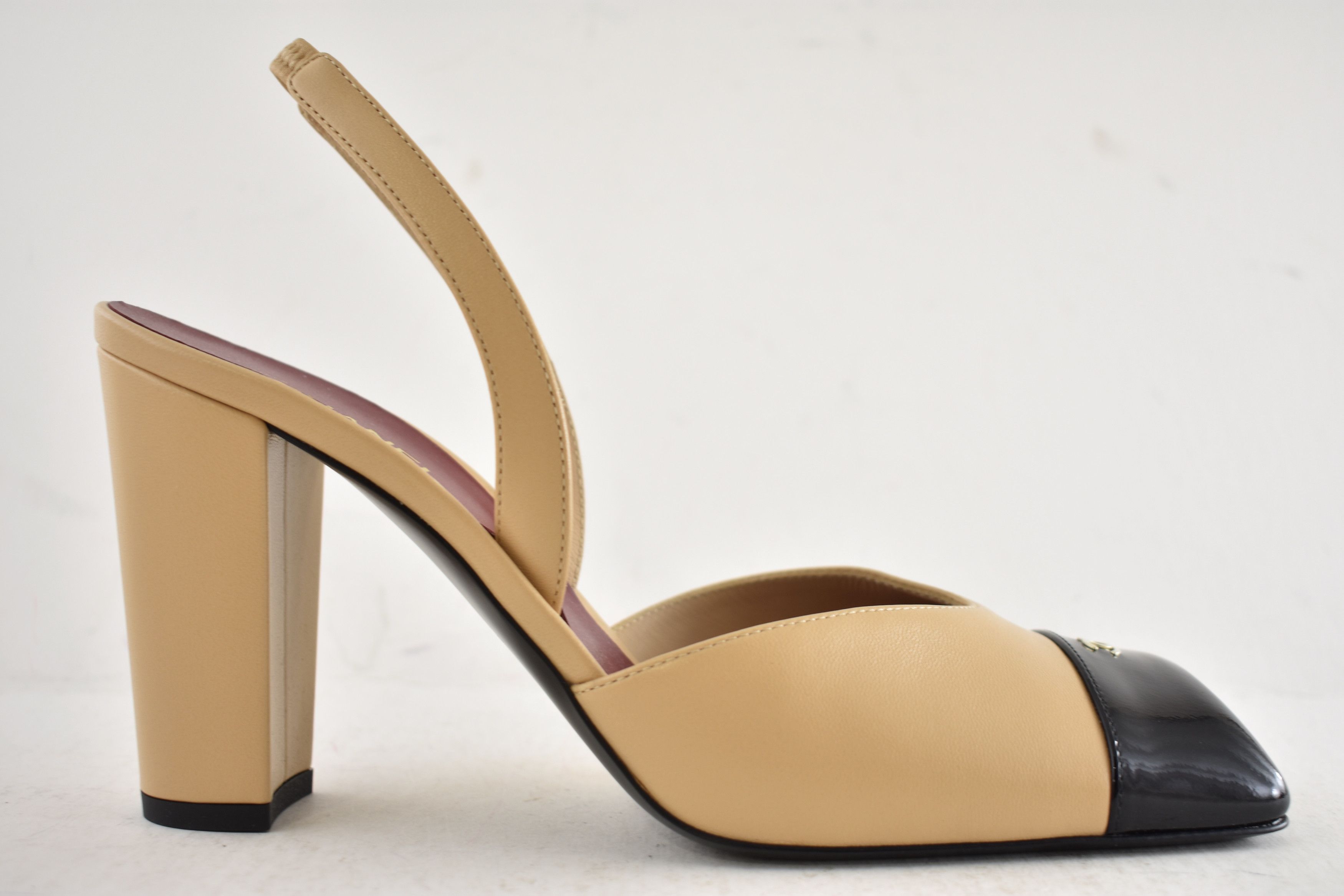 Chanel 26S Blazy Black Square Toe CC Slingback Block Heel Pump 38 Size US 8 / IT 38 - 2 Thumbnail