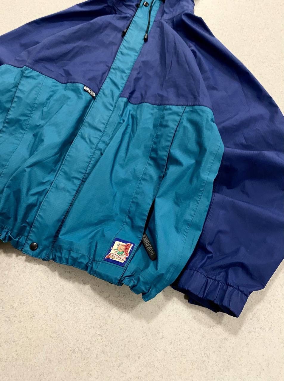 Norrona × Vintage Vintage Norrona Gore-tex 90s Rare Jacket Windbreaker Outdoor Size US M / EU 48-50 / 2 - 2 Thumbnail