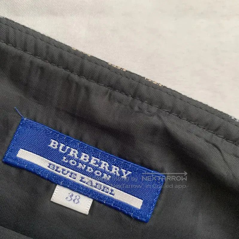 Burberry Burberry M Size Navy Plaid Skirt. Size 27" / US 4 / IT 40 - 3 Thumbnail