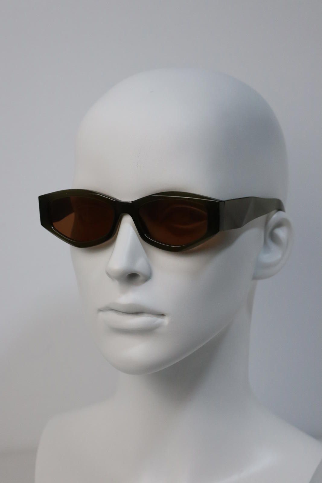 Japanese Brand Y2k Avant Garde Cat Eye Shape Green Sunglasses Unisex OS Size ONE SIZE - 8 Thumbnail