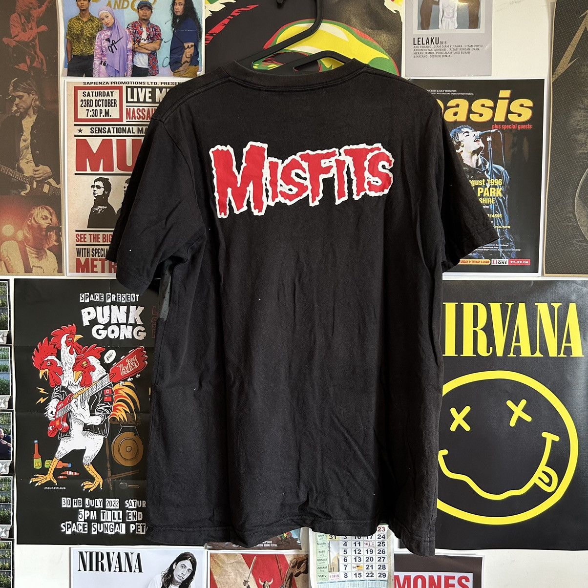 Band Tees Vintage Uniqlo x Misfits Fullprint Black T-Shirt Size US M / EU 48-50 / 2 - 4 Thumbnail