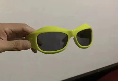 Electric Visual Dystopian Alien Sunglasses Retro Cyber Lime Archive Cosplay Size ONE SIZE - 3 Thumbnail