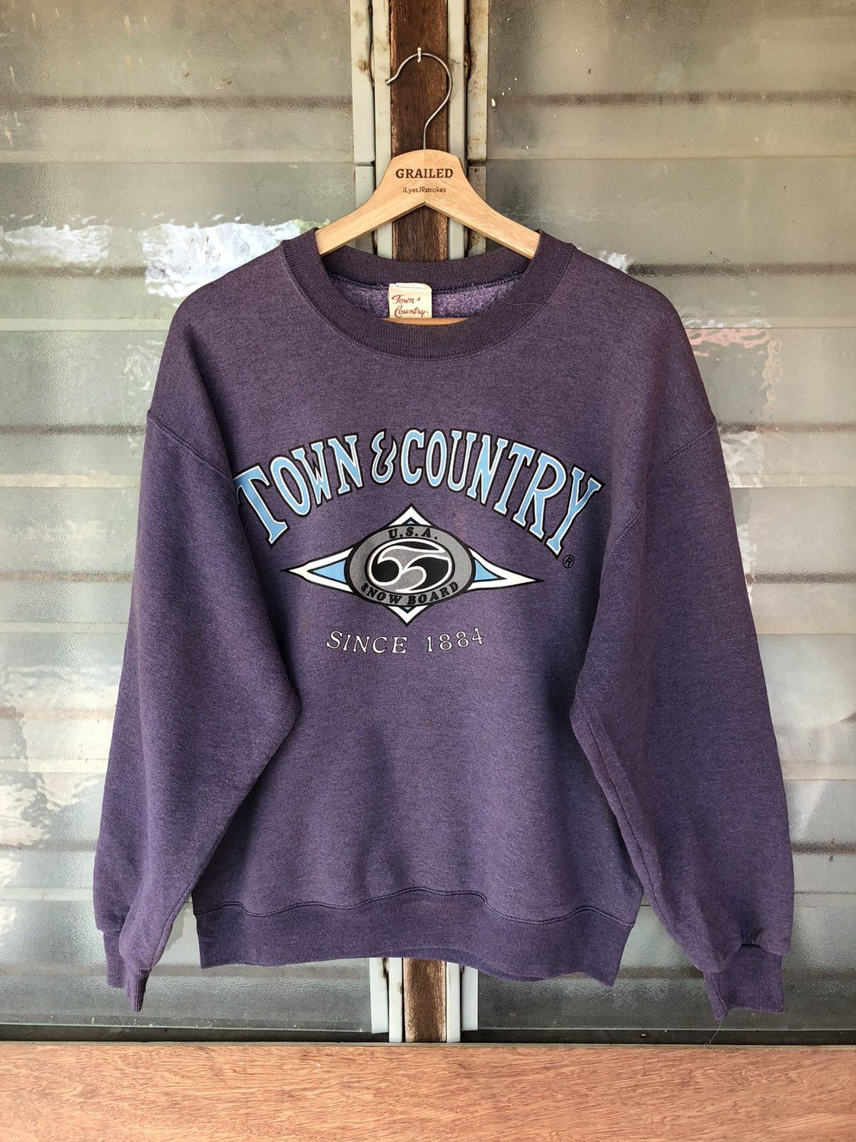 Vintage Vintage Town and Country Sweatshirt Size US M / EU 48-50 / 2 - 2 Thumbnail