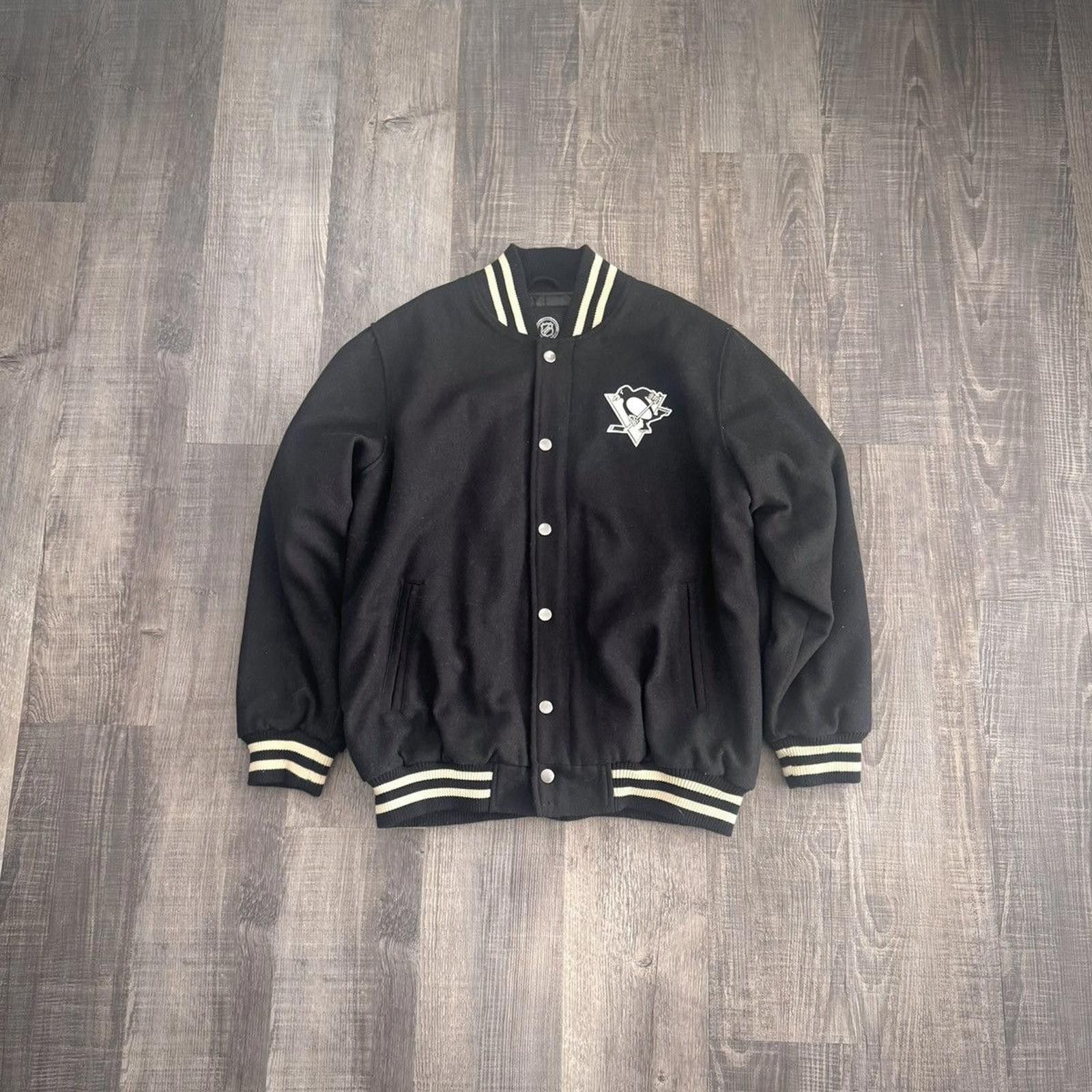 NHL NHL • VINTAGE Bomber Jacket "Penguins" (XL) Size US XL / EU 56 / 4 - 1 Thumbnail