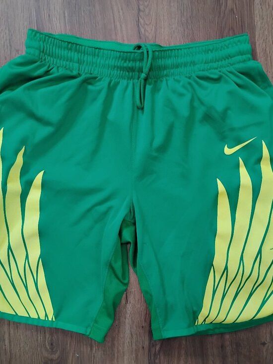 Nike Nike Oregon Ducks Athletic Shorts Wings Basketball Size US 30 / EU 46 - 1 Thumbnail