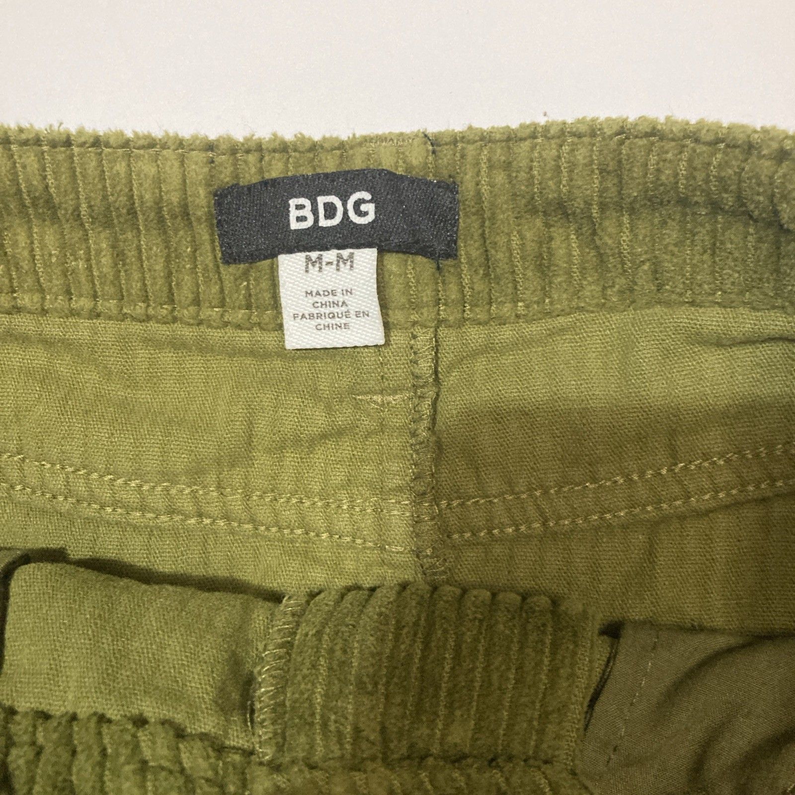 Bdg BDG Green Corduroy Mini Raw Hem Skirt Womens Medium Size 30" / US 8 / IT 44 - 3 Thumbnail