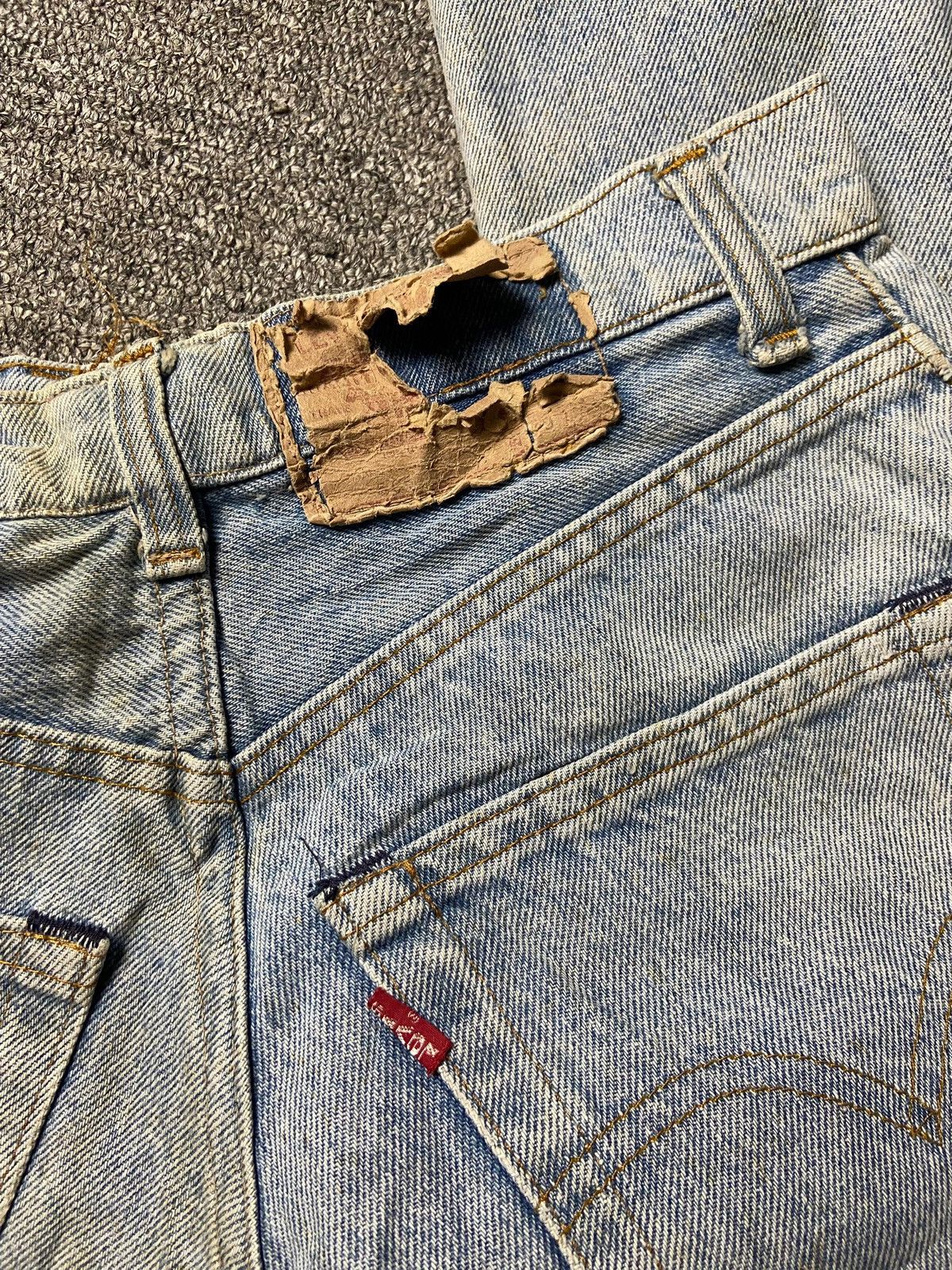 Levi's Levis Strauss Co. Light Washed Denim Jeans (165) Size US 26 / EU 42 - 7 Thumbnail