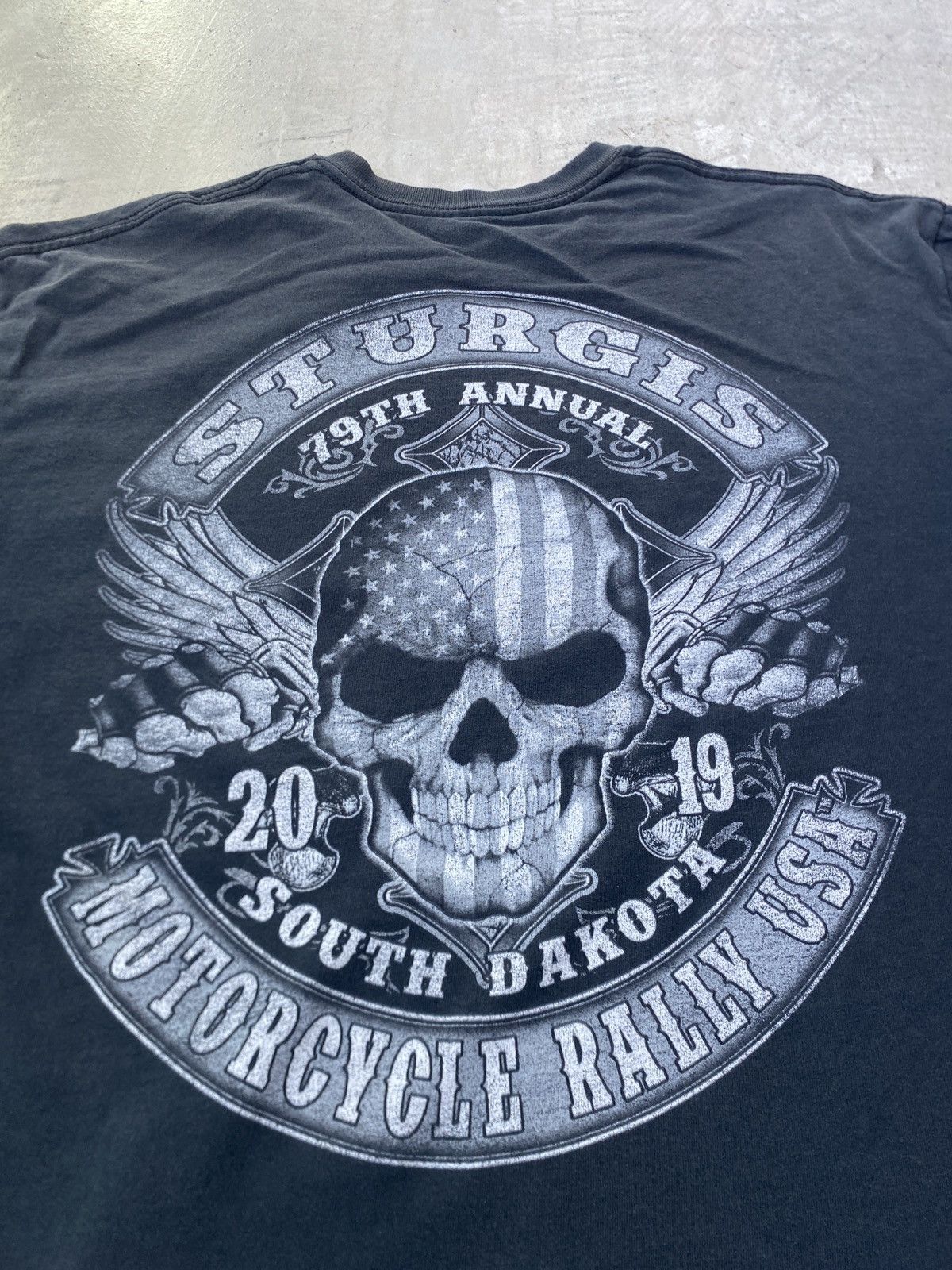 Vintage Sturgis 79th Annual Motorcycle Rally South Dakota TShirt Size US XL / EU 56 / 4 - 9 Thumbnail
