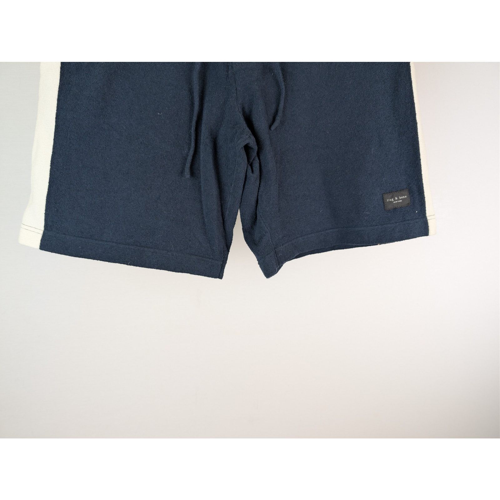 Rag & Bone o1rshd1 CC20 Alex Shorts in Zuma Toweling in Navy/Multicolor Size US 32 / EU 48 - 4 Thumbnail