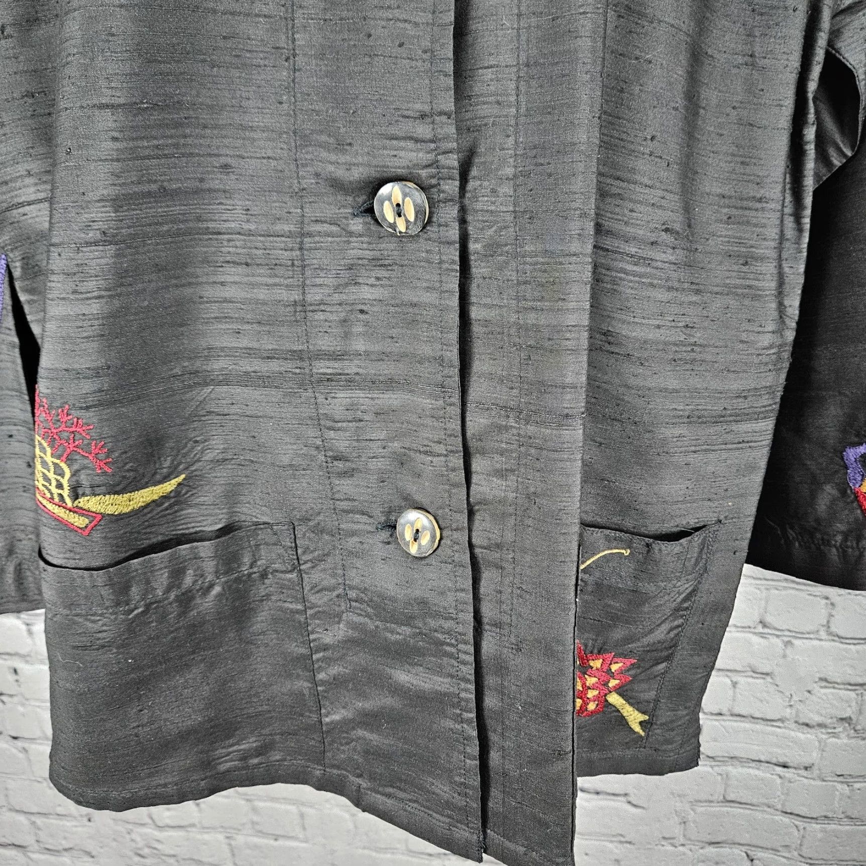Vintage Chico's Design Black 100% Silk Embroidered 3/4 Sleeve Button Shirt Jacket Womens US 8 Size XS / US 0-2 / IT 36-38 - 5 Thumbnail