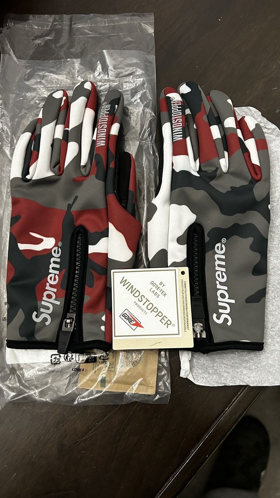 Supreme Supreme Windstopper Zip Up Gloves Taupe XL | Grailed