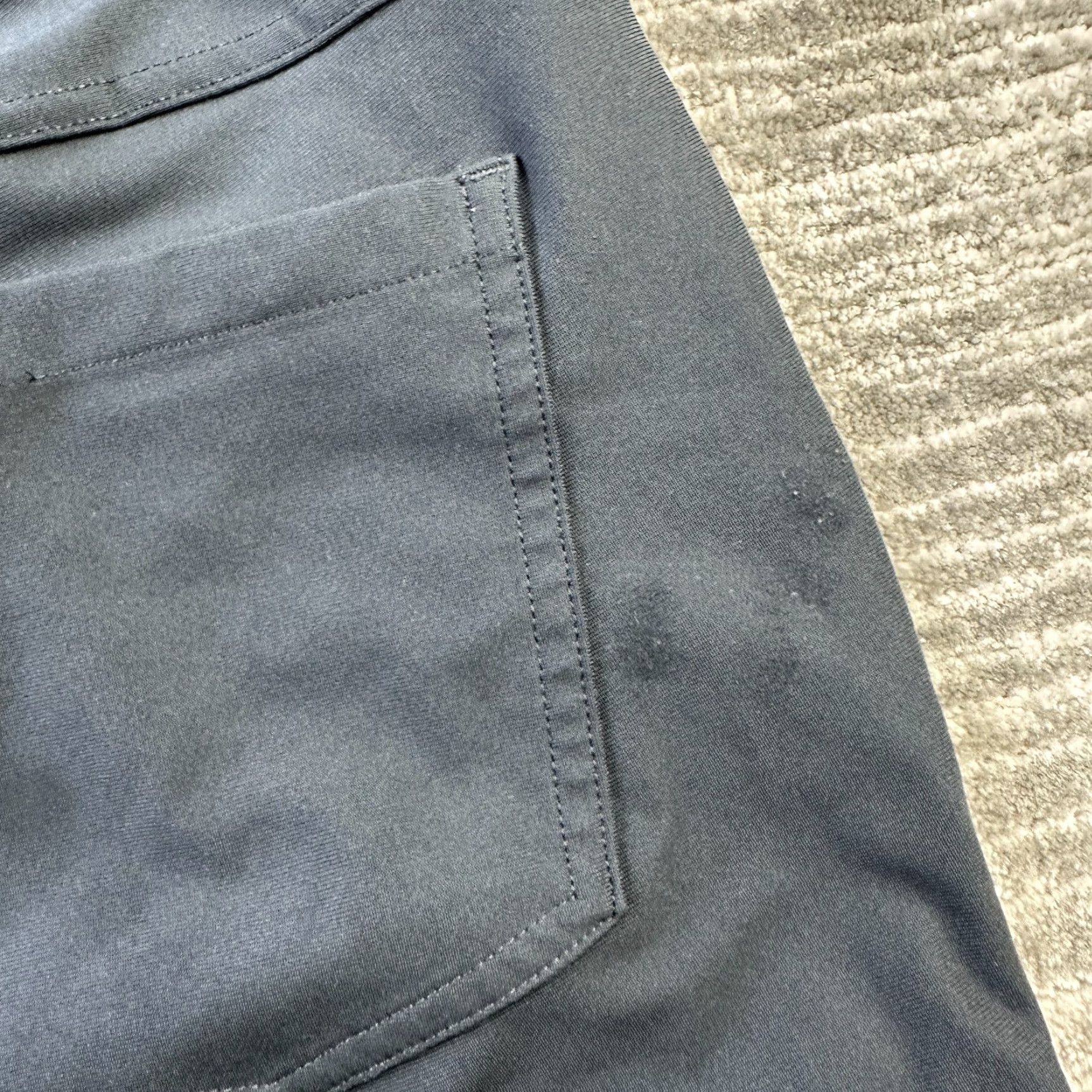 Lululemon Lululemon Pants Mens 32 Black ABC Classic Fit Warpstreme Chino Slacks Trousers Shirt? Size US 32 / EU 48 - 5 Thumbnail