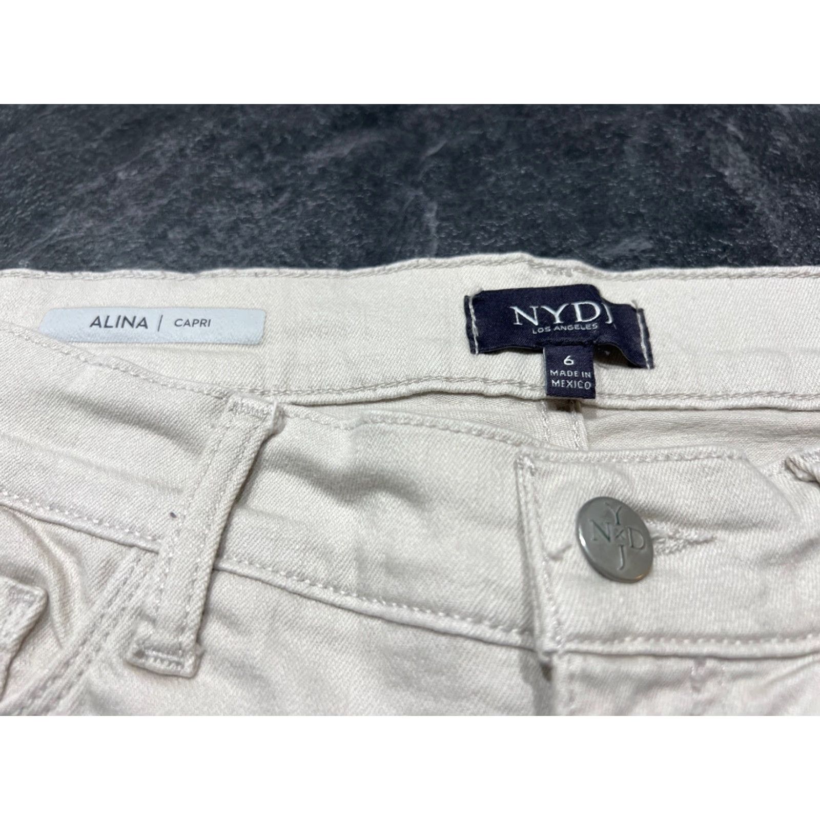 NYDJ VINTAGE NYDJ Jeans Capri Womens 6 Beige Cotton Blend Stretch Comfort Tuck Size 28" / US 6 / IT 42 - 5 Thumbnail